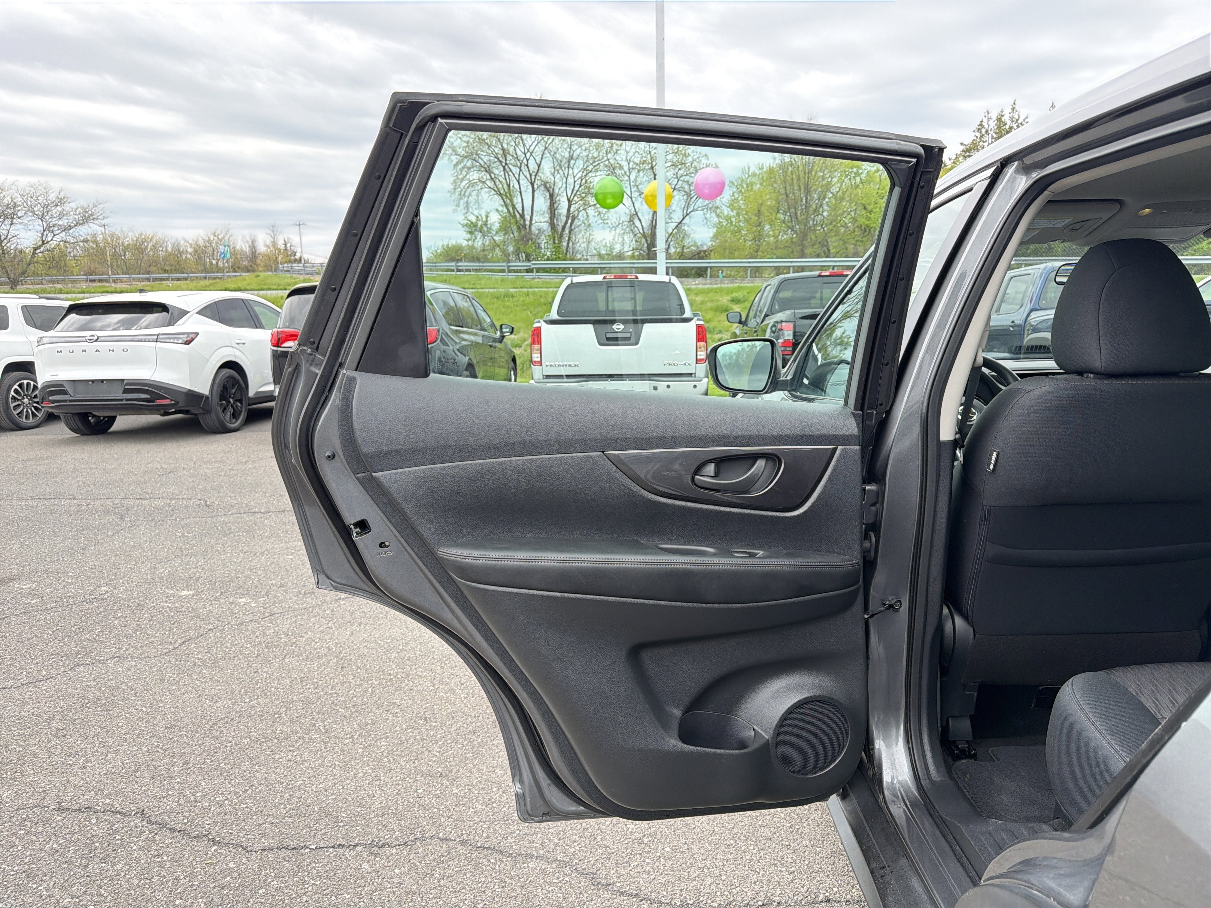 2019 Nissan Rogue S