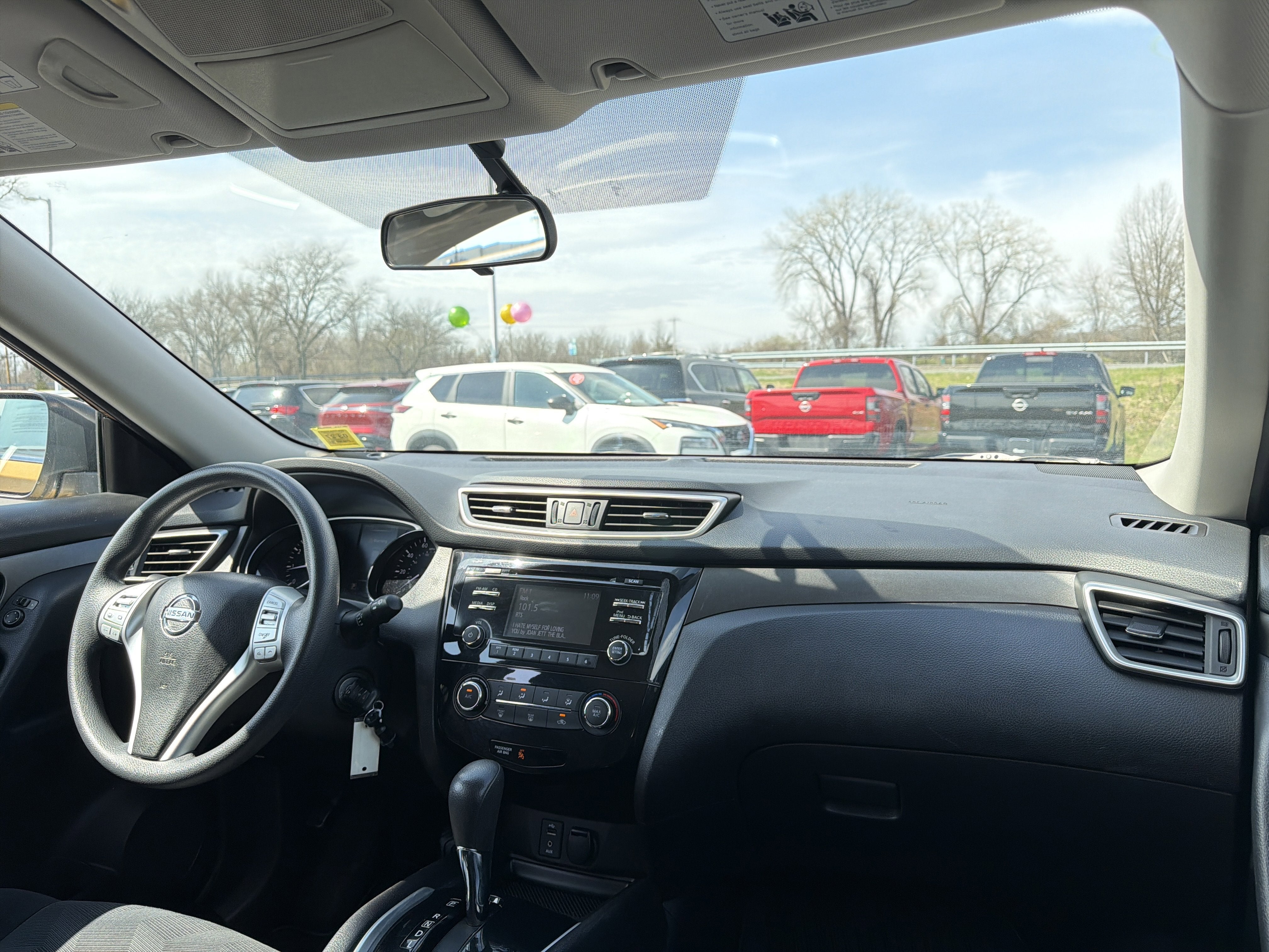 2014 Nissan Rogue S