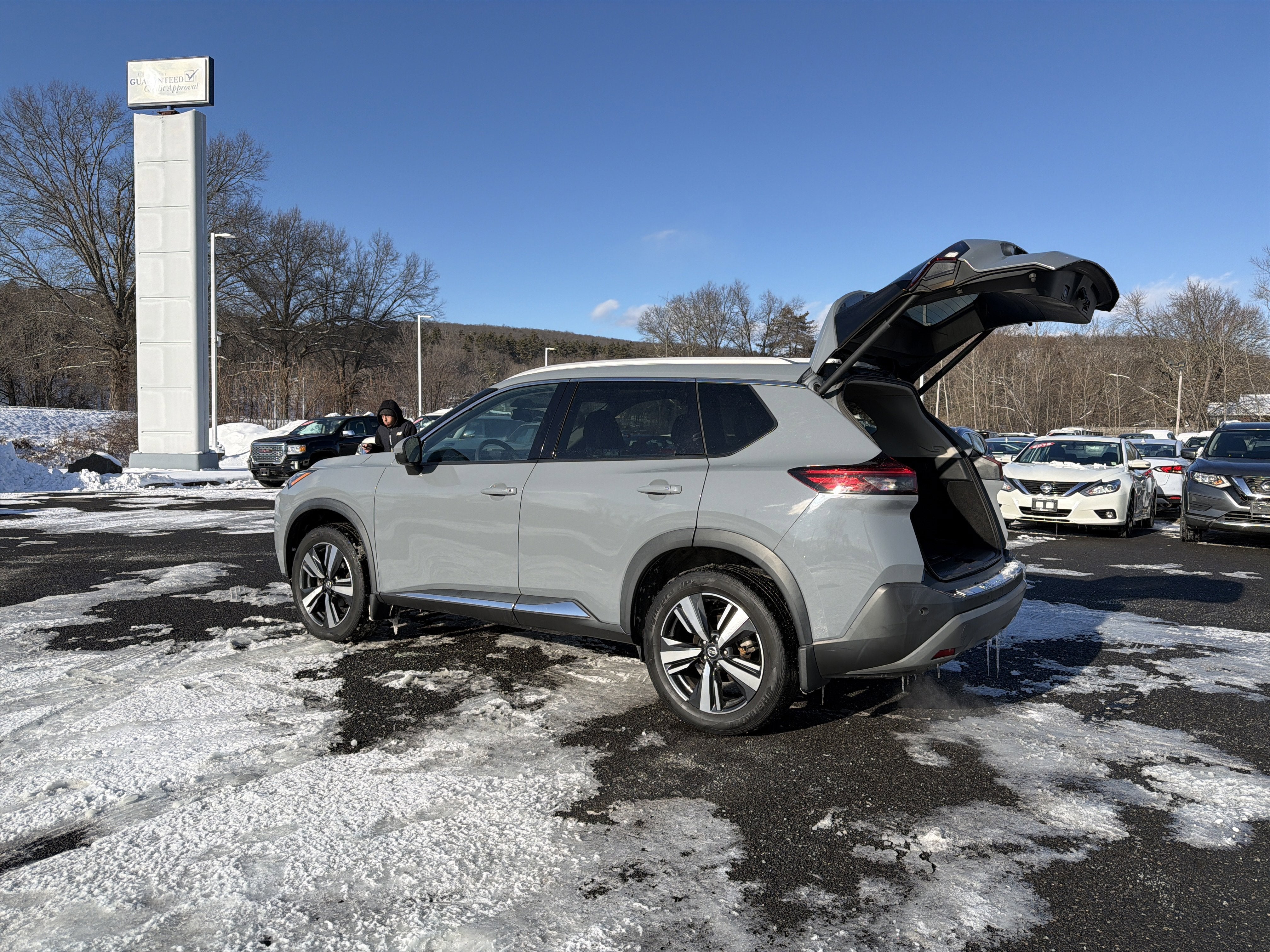 2021 Nissan Rogue SL