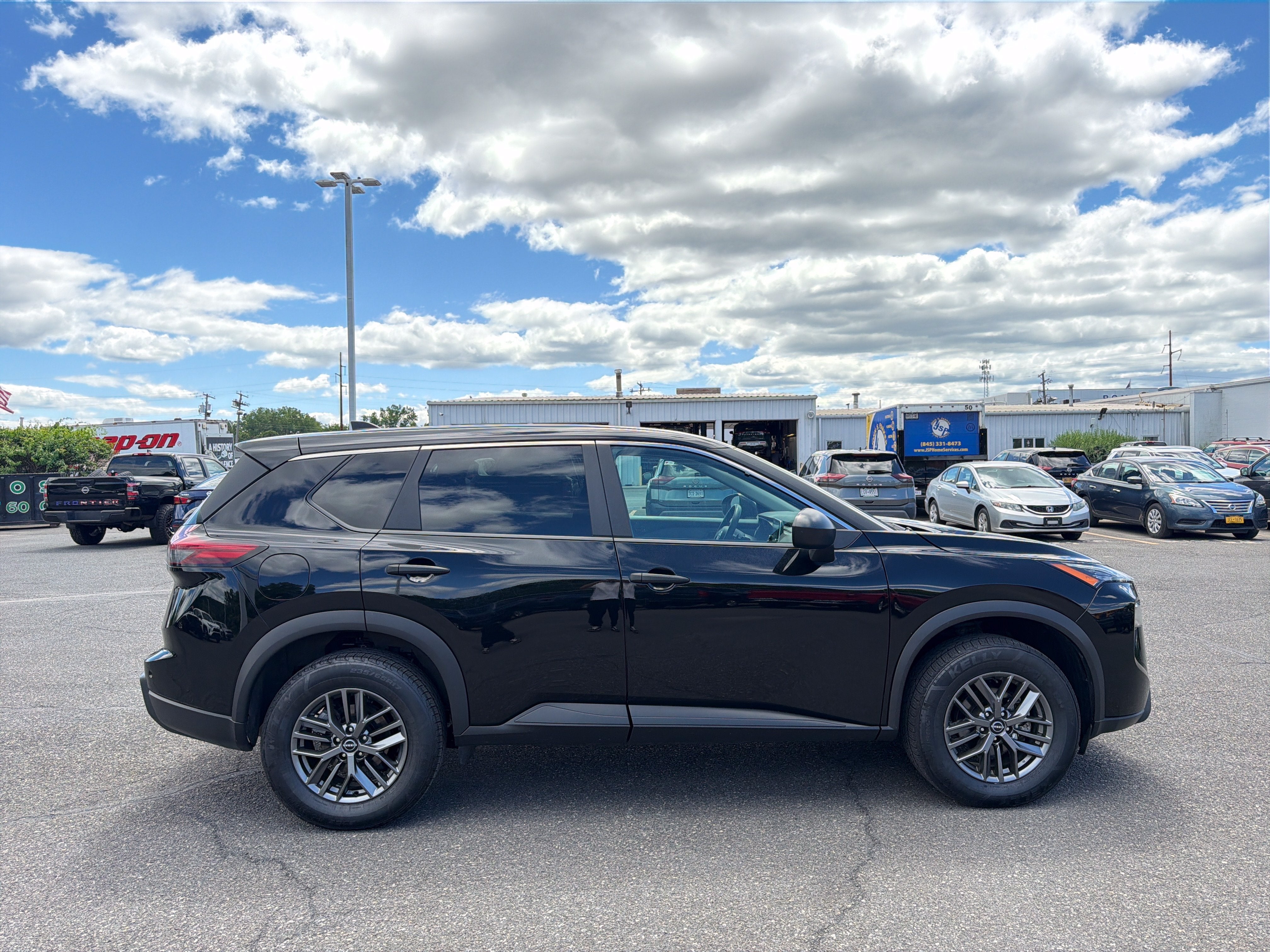 2024 Nissan Rogue S