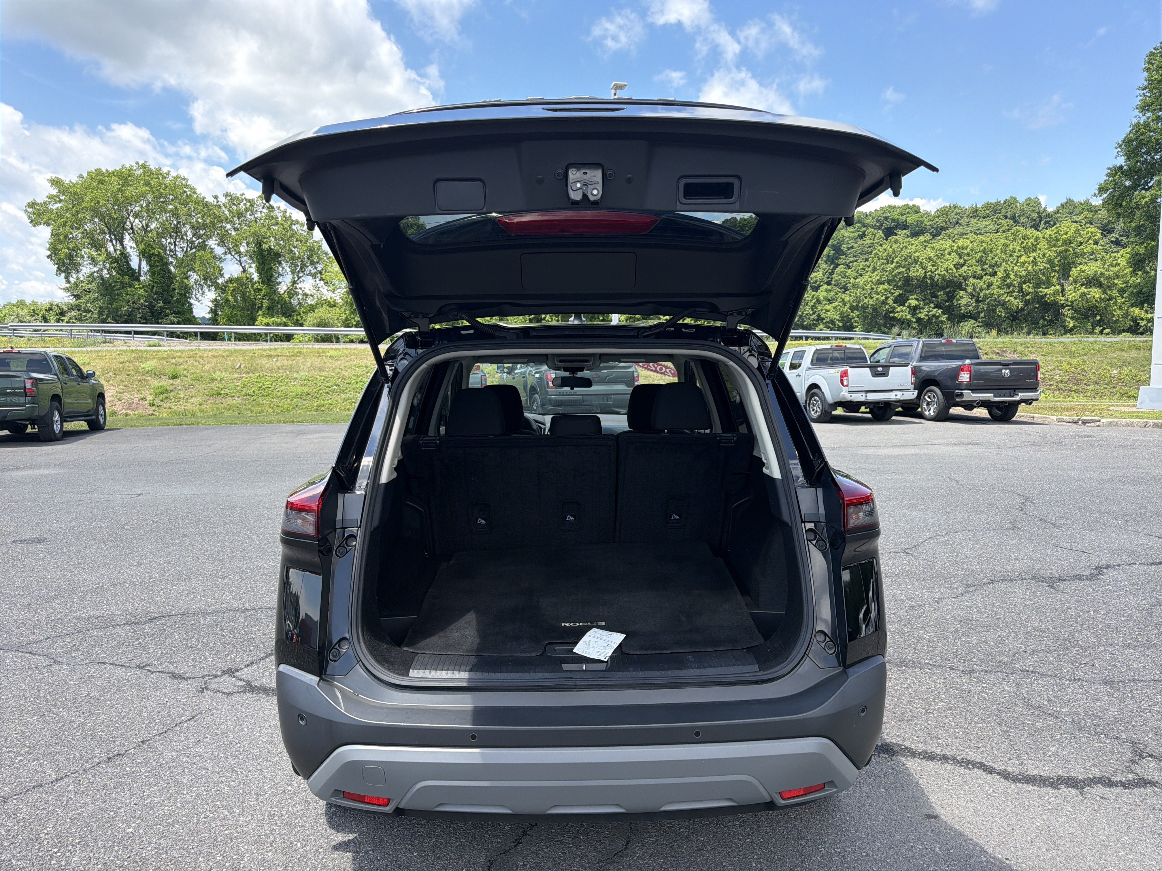 2023 Nissan Rogue S