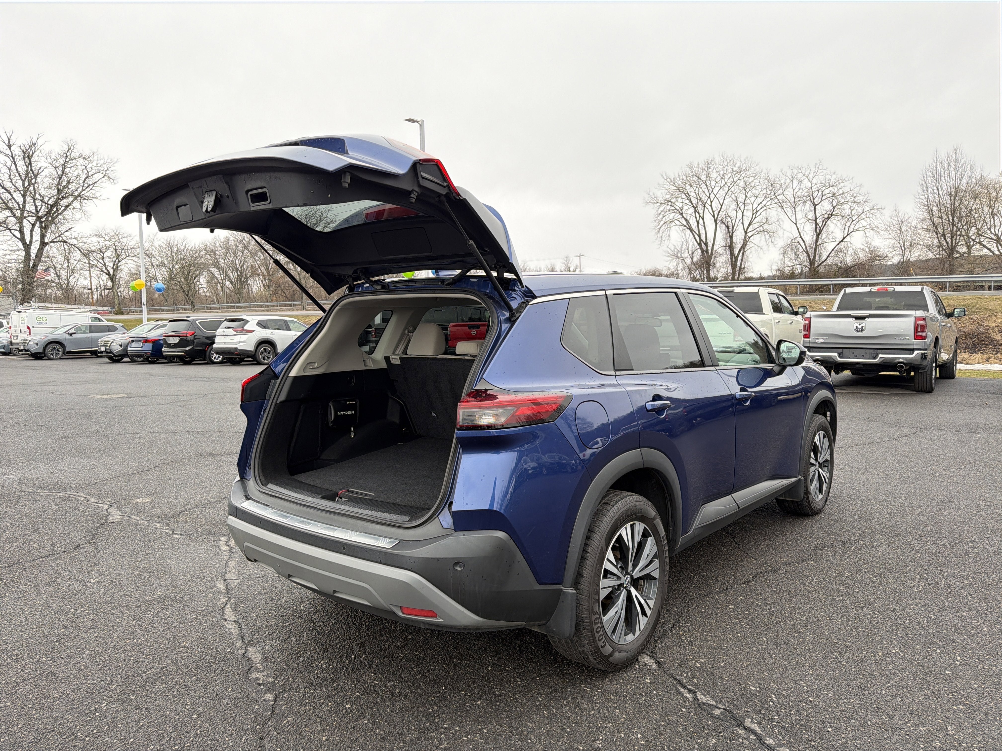 2022 Nissan Rogue SV