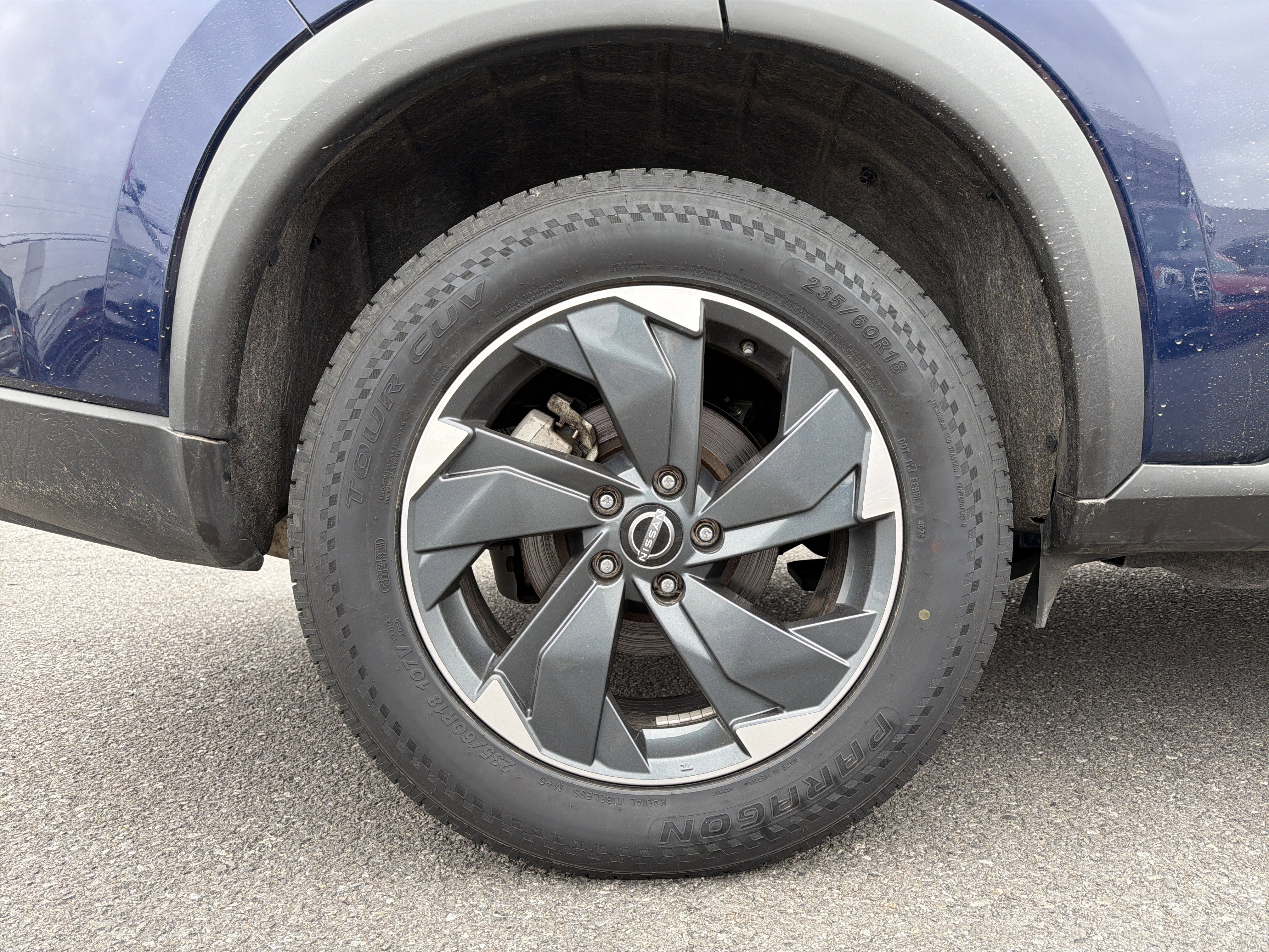 2024 Nissan Rogue SV