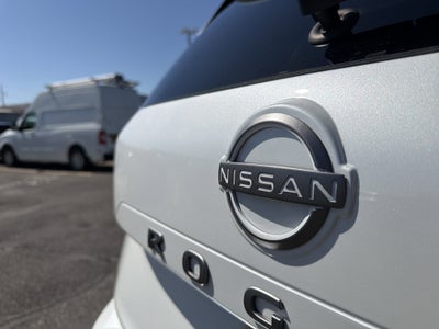 2025 Nissan Rogue SV