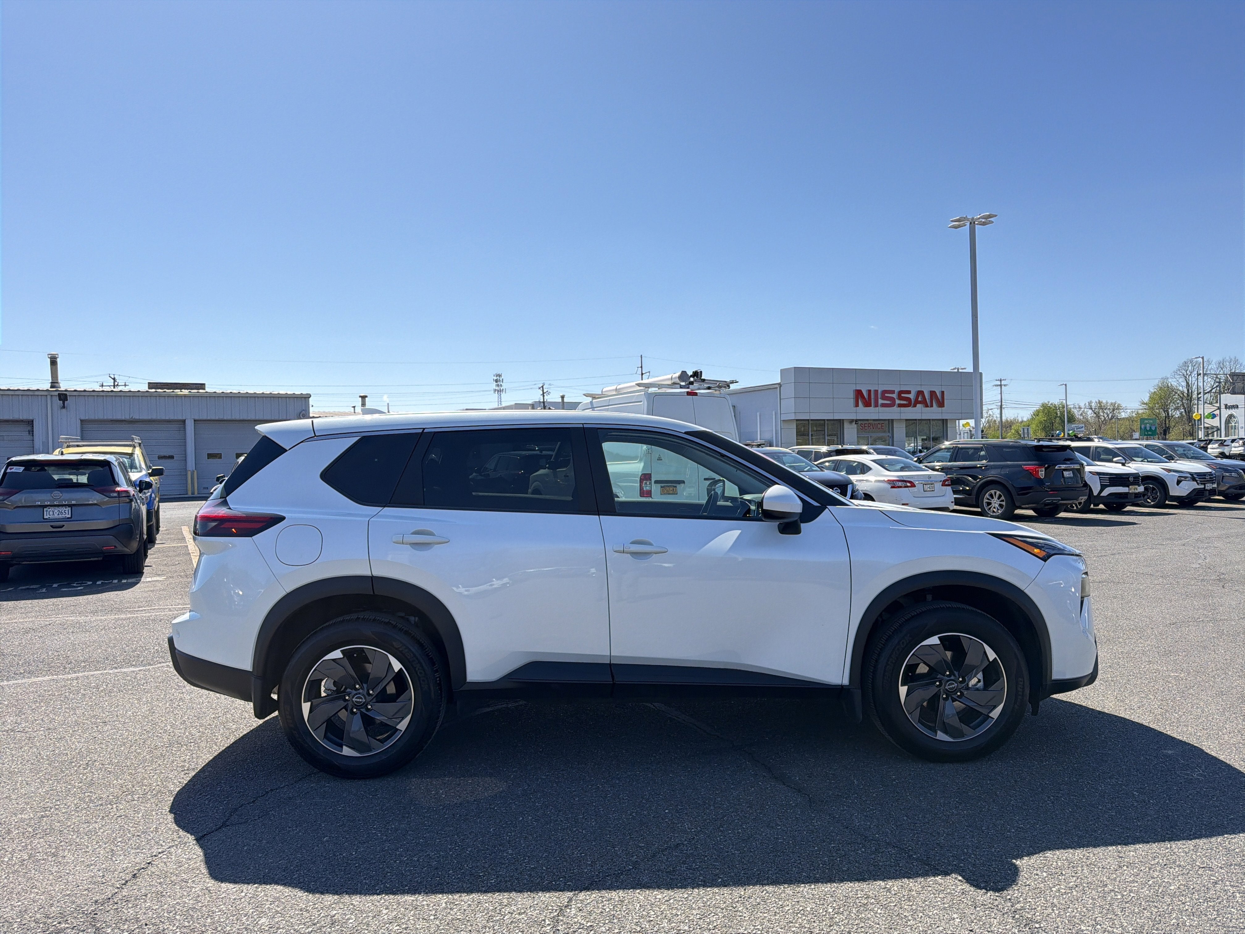 2025 Nissan Rogue SV