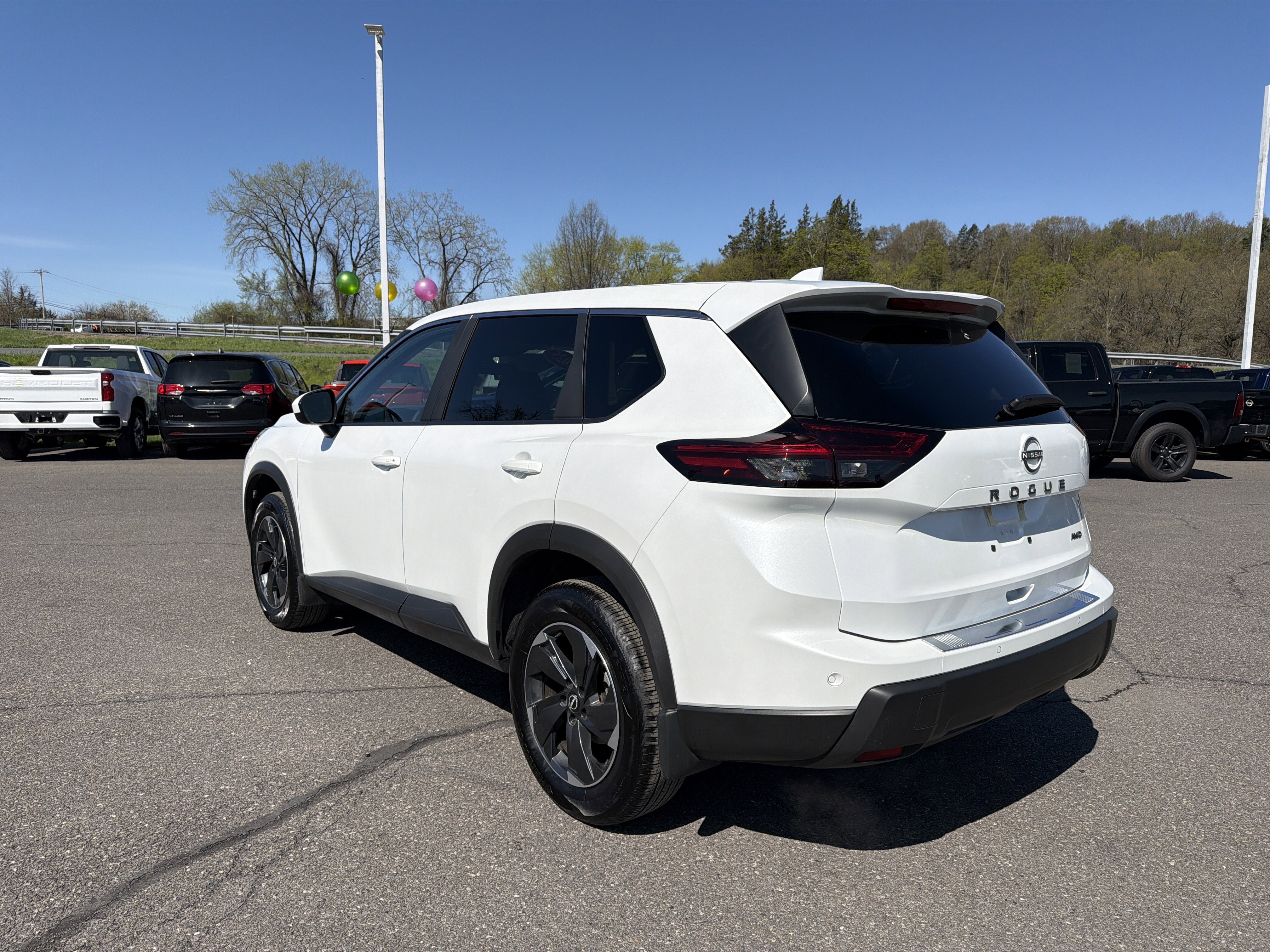 2025 Nissan Rogue SV