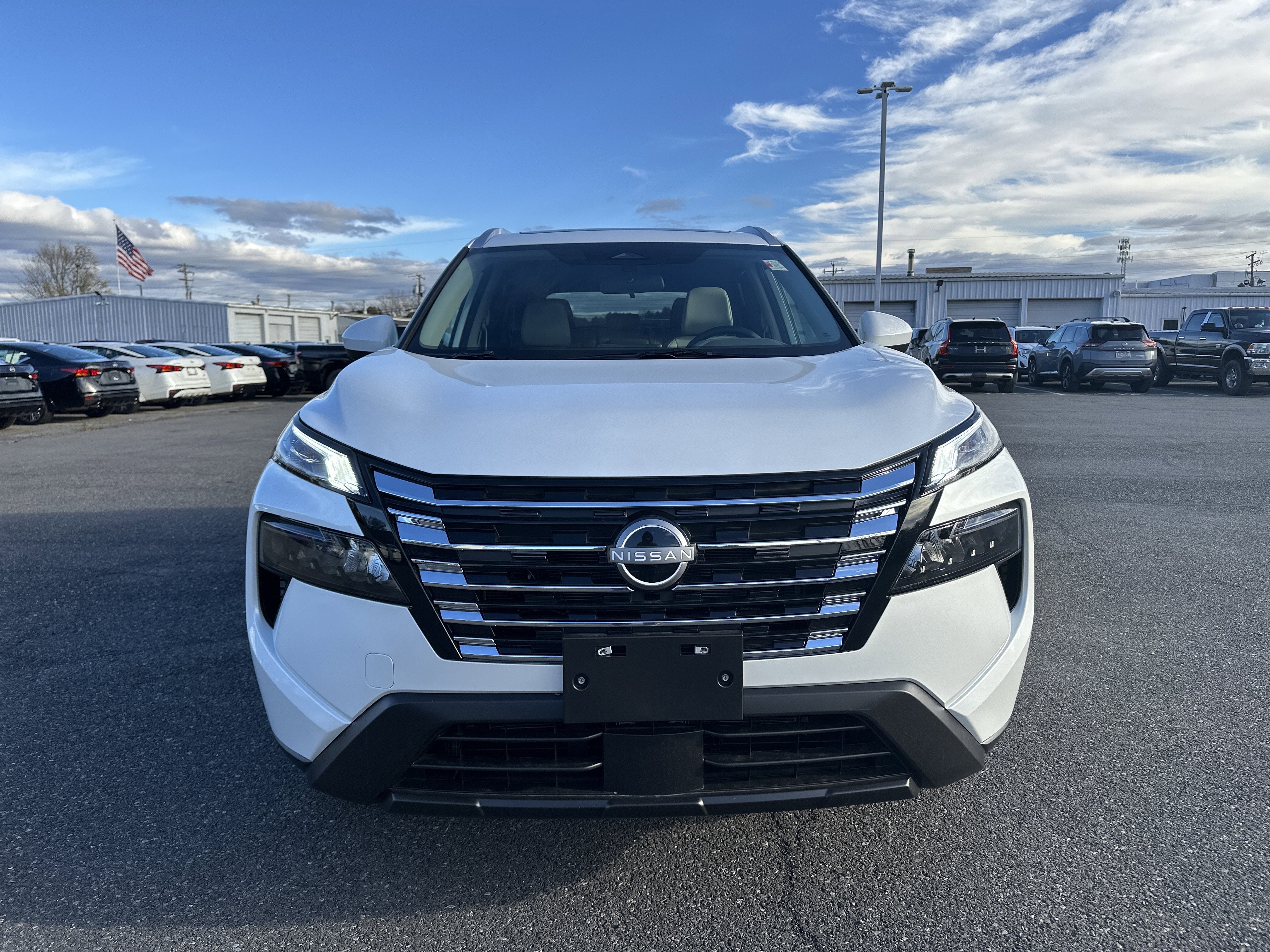 2026 Nissan Rogue SV