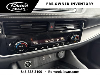 2022 Nissan Rogue SV