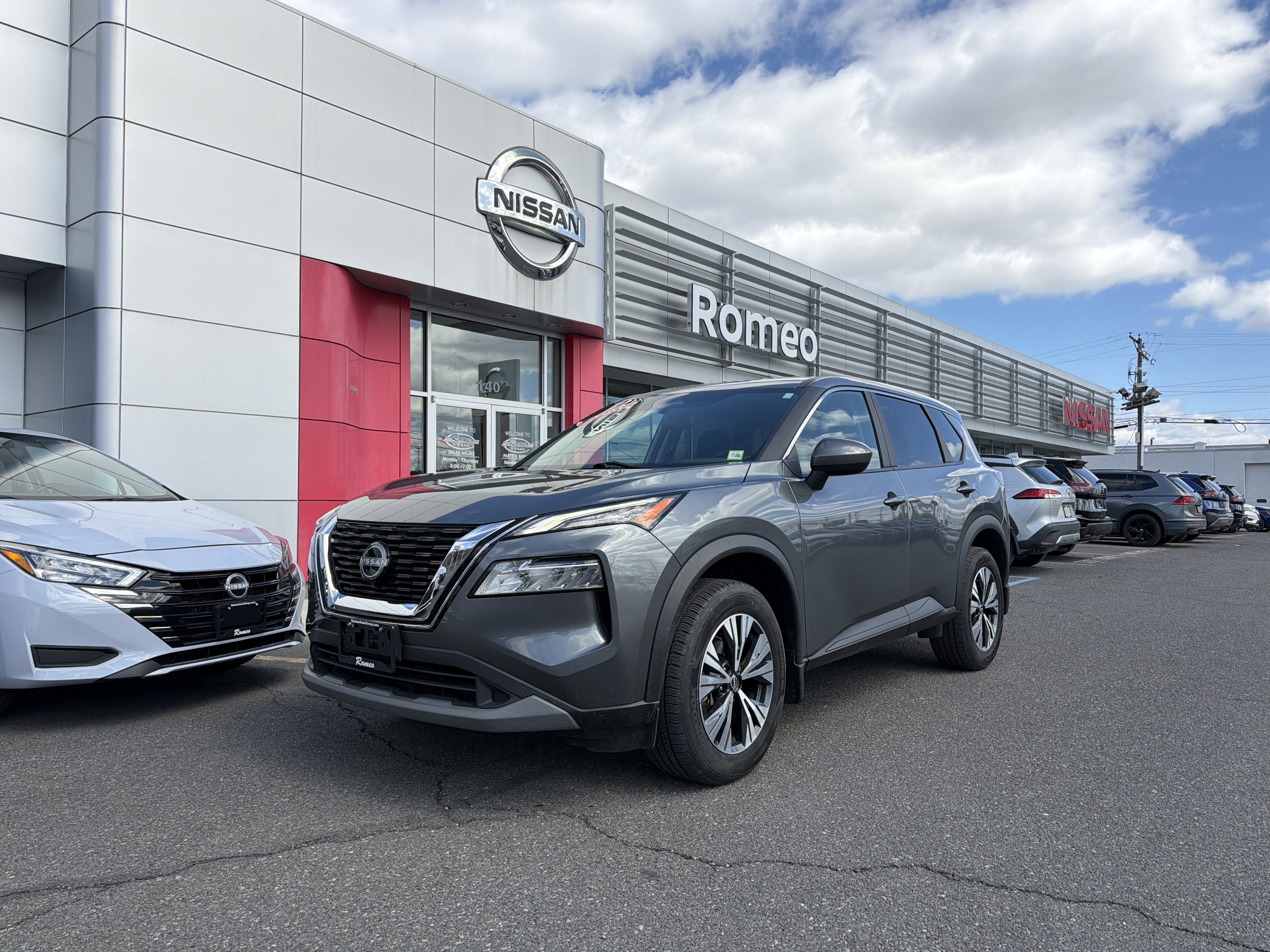 2023 Nissan Rogue SV