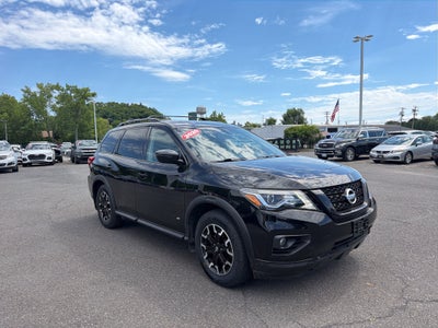 2020 Nissan Pathfinder SV