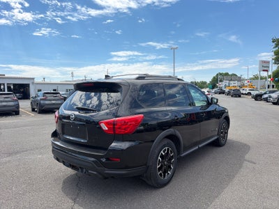 2020 Nissan Pathfinder SV