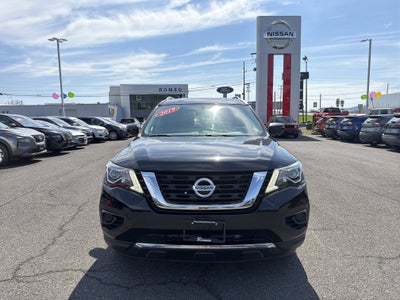 2019 Nissan Pathfinder S