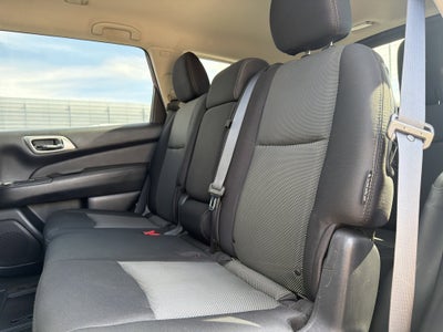 2019 Nissan Pathfinder S