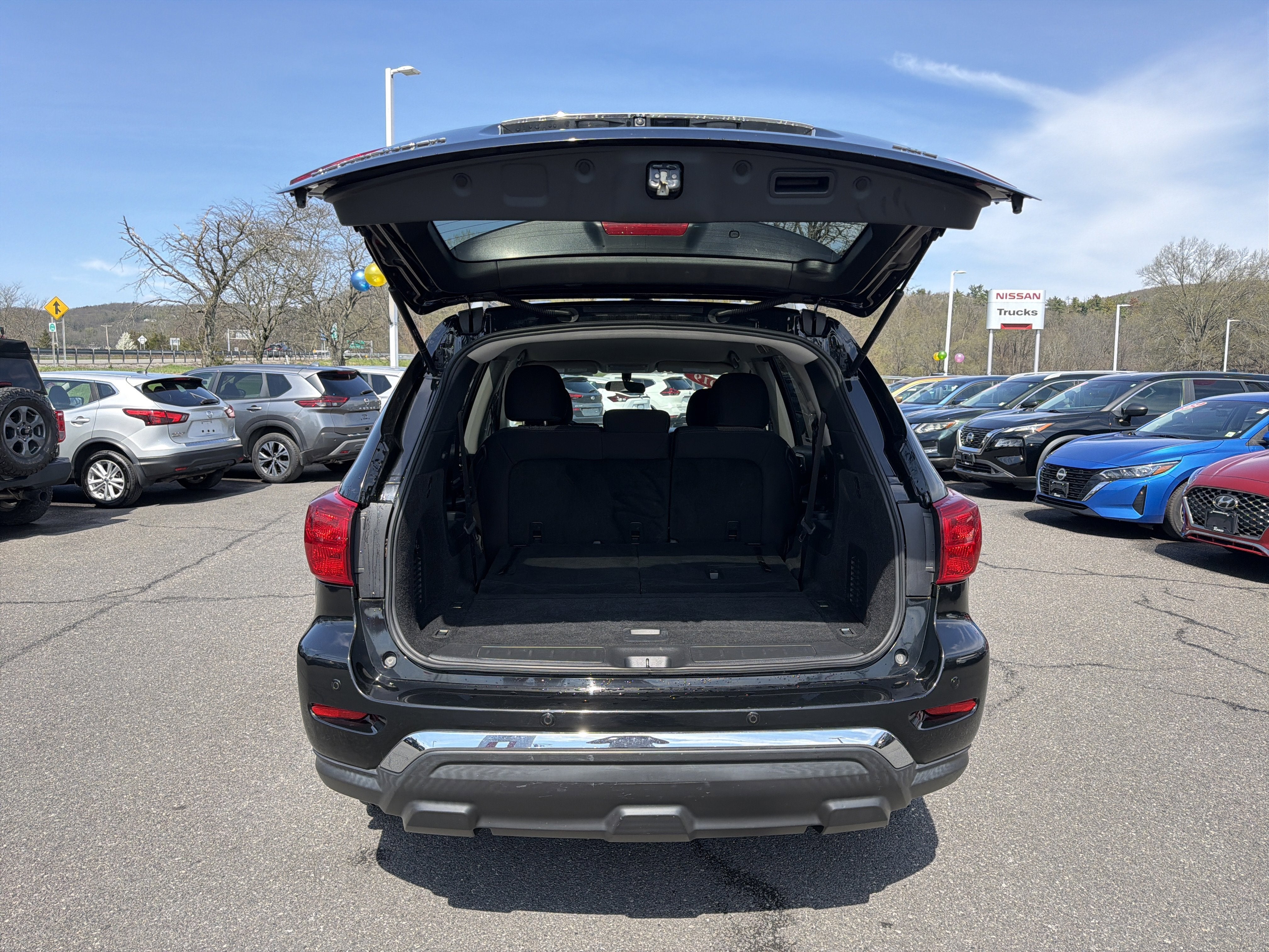 2019 Nissan Pathfinder S