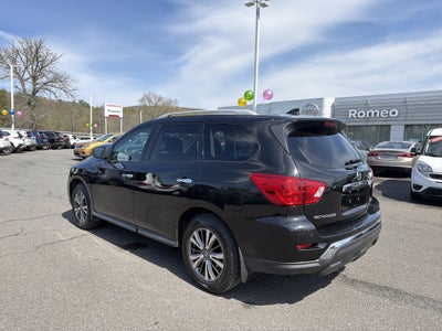 2019 Nissan Pathfinder S