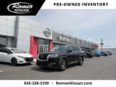 2025 Nissan Pathfinder S