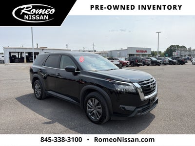 2025 Nissan Pathfinder S