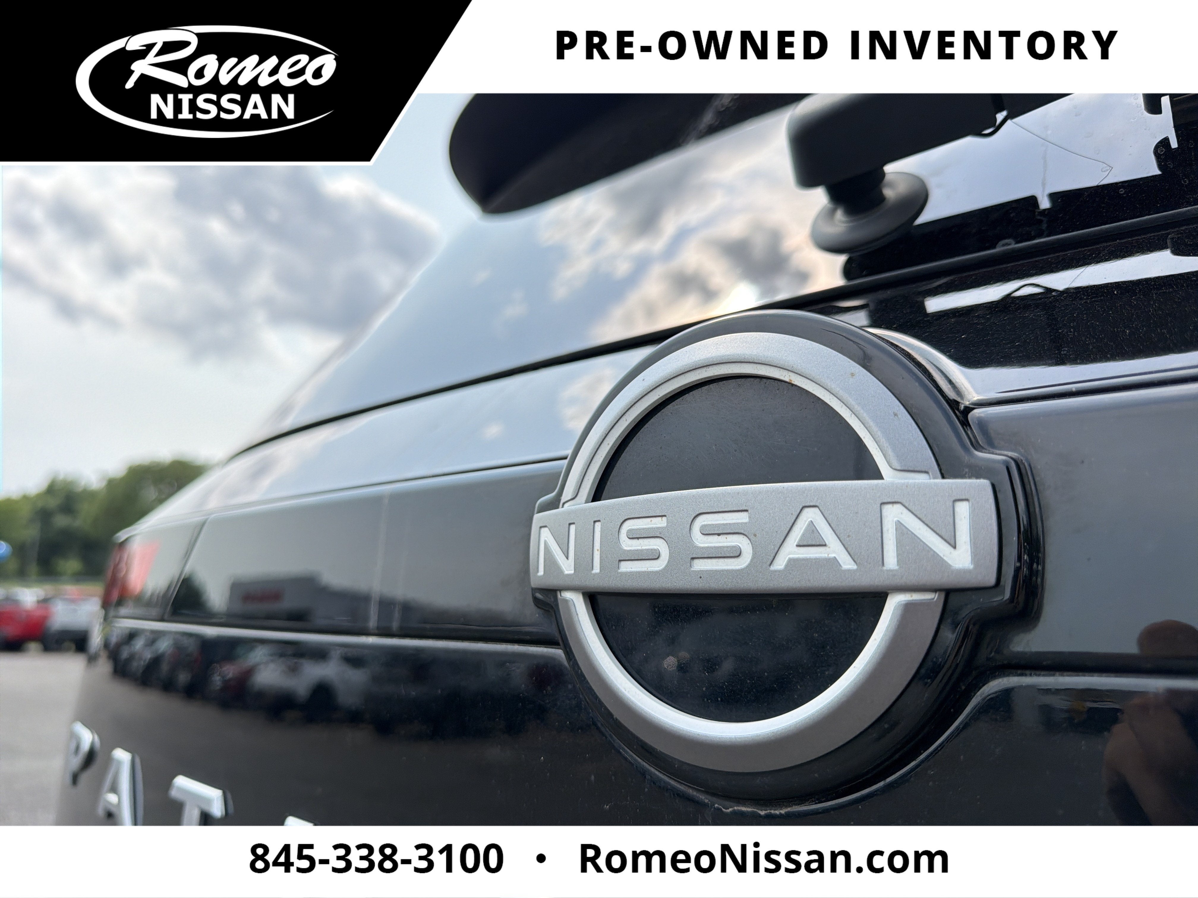 2025 Nissan Pathfinder S