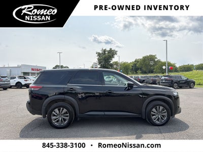 2025 Nissan Pathfinder S