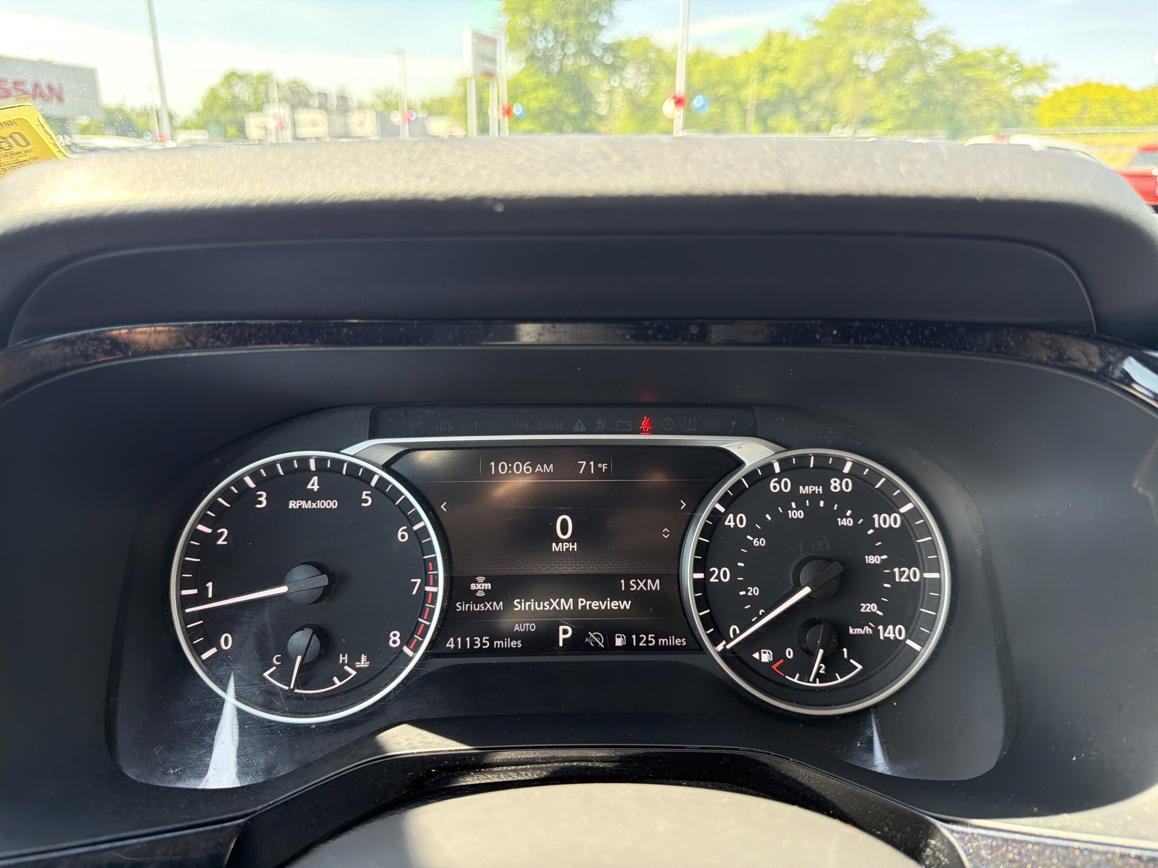 2023 Nissan Pathfinder SV