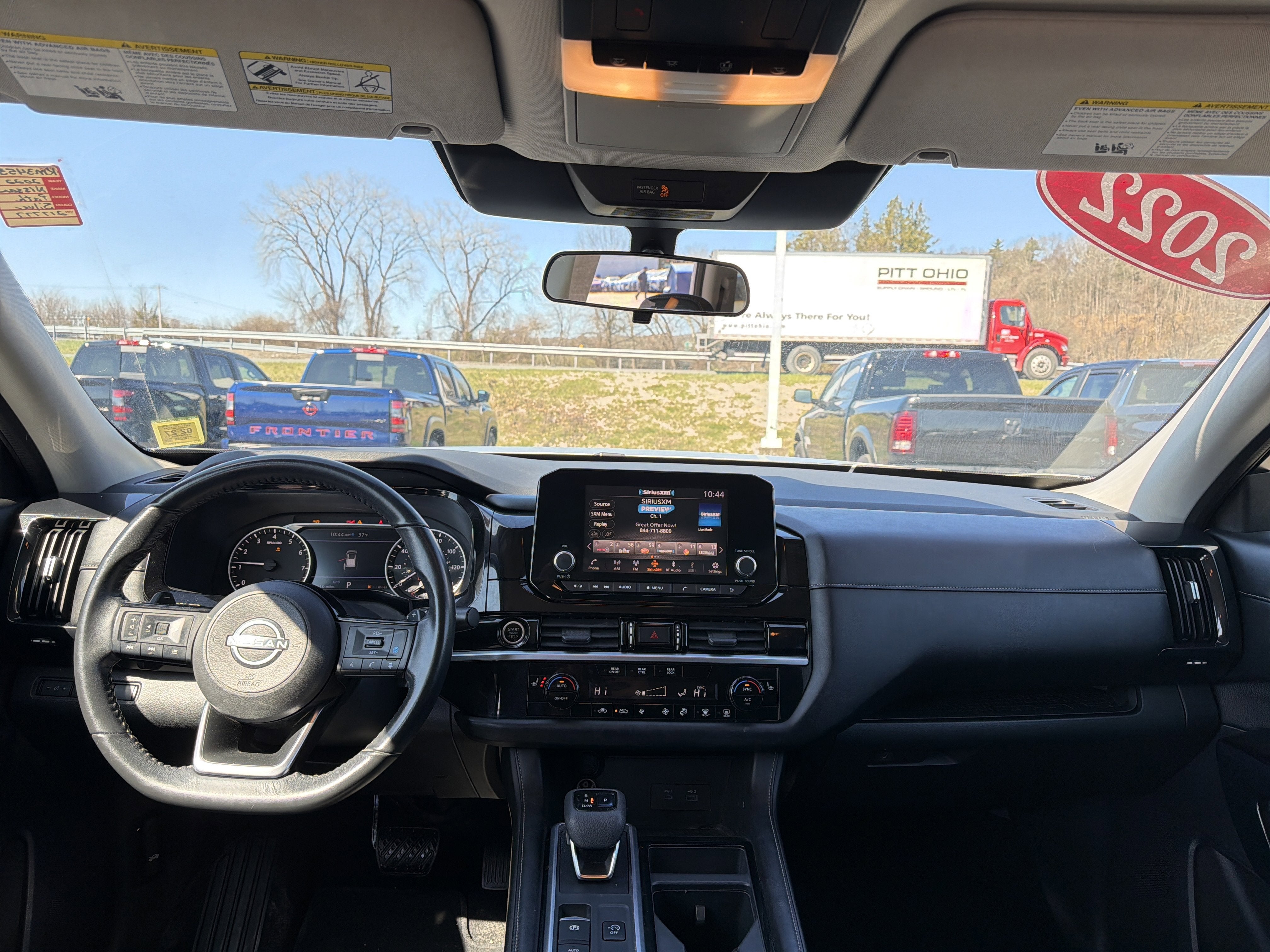 2022 Nissan Pathfinder SV