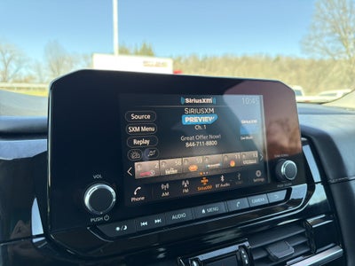 2022 Nissan Pathfinder SV