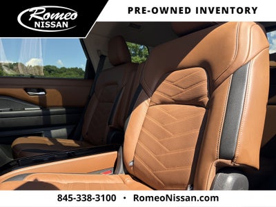 2023 Nissan Pathfinder Platinum