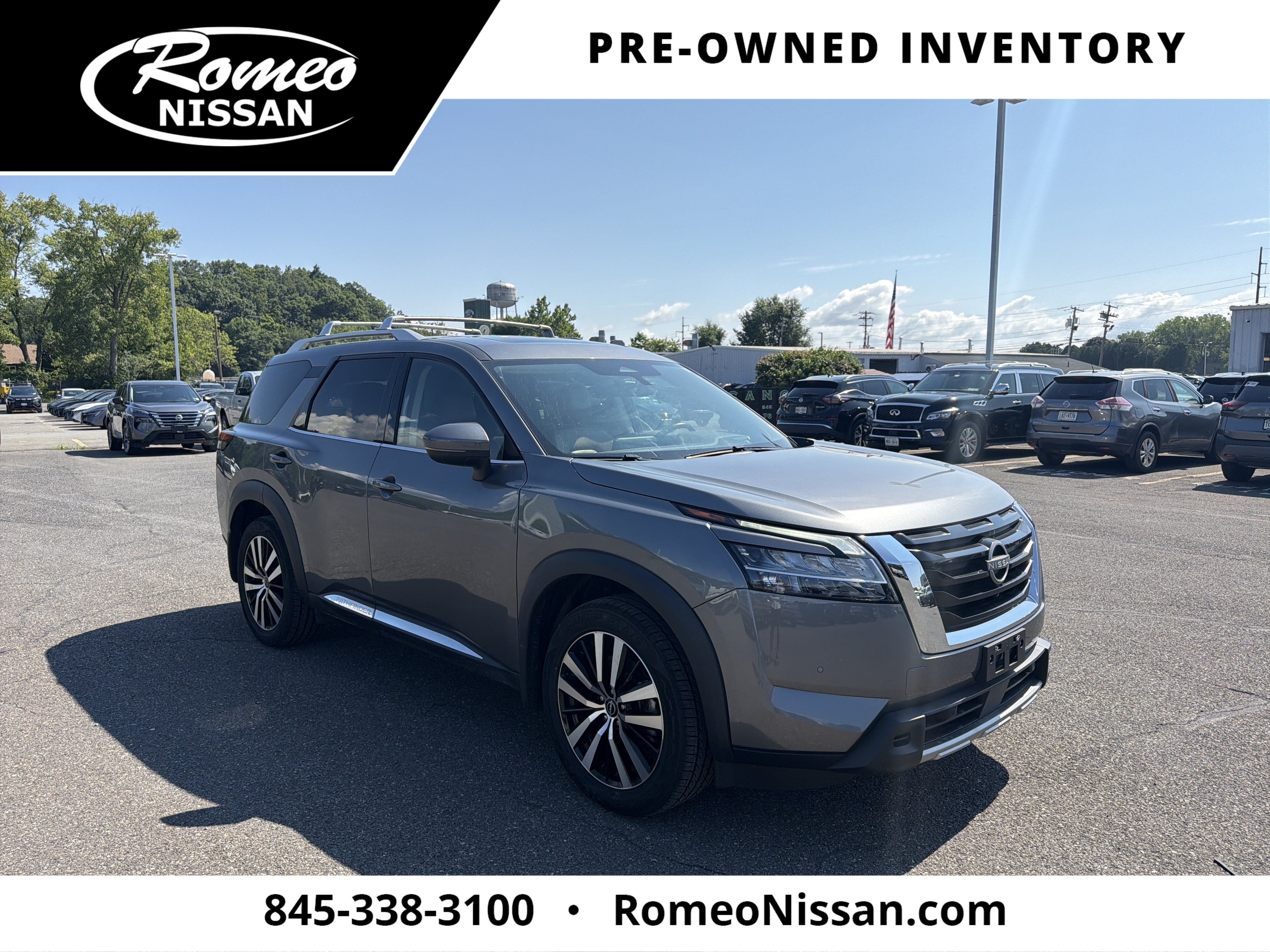 2023 Nissan Pathfinder Platinum