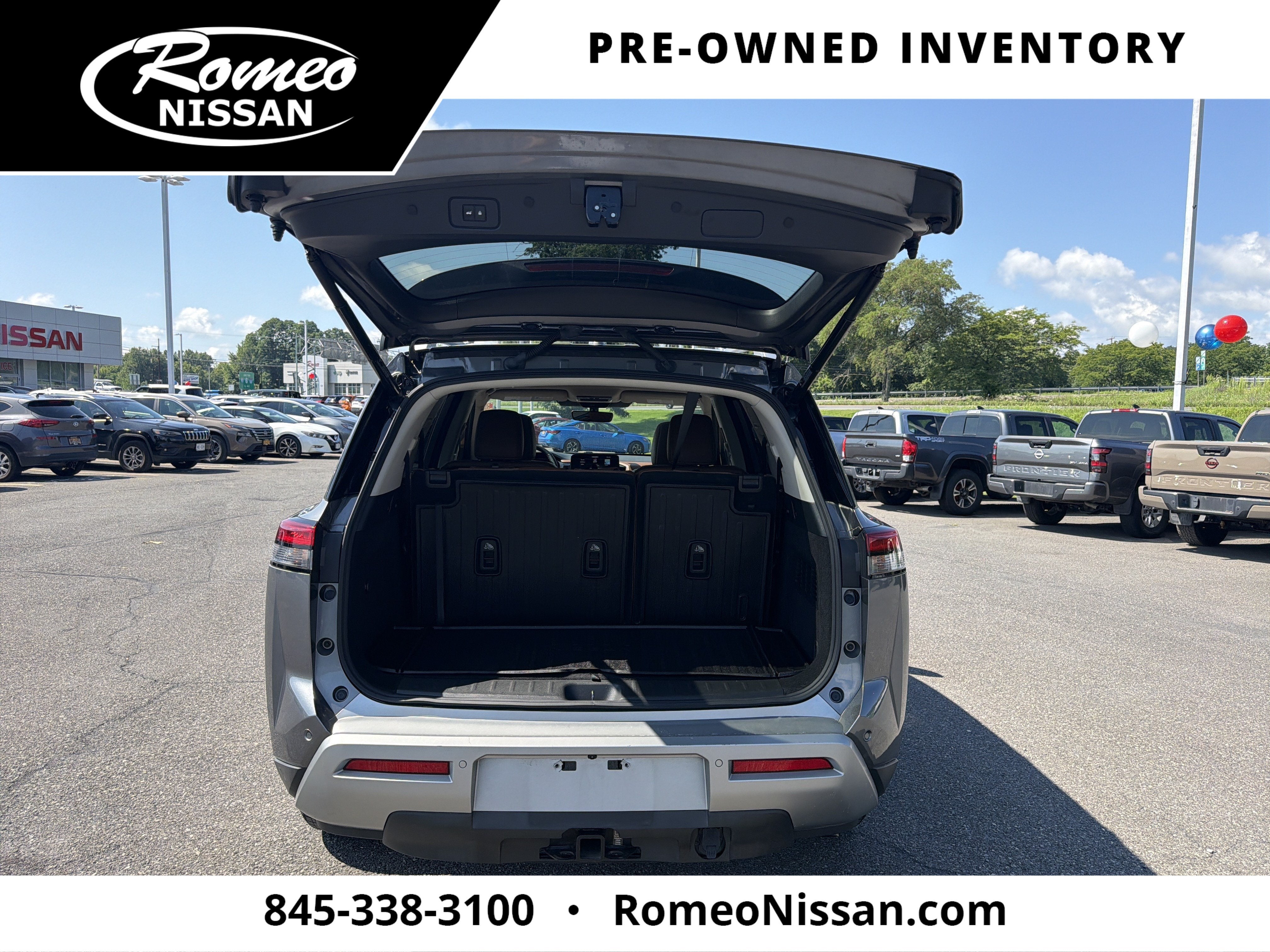 2023 Nissan Pathfinder Platinum