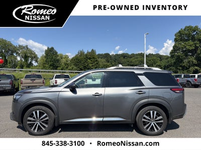 2023 Nissan Pathfinder Platinum