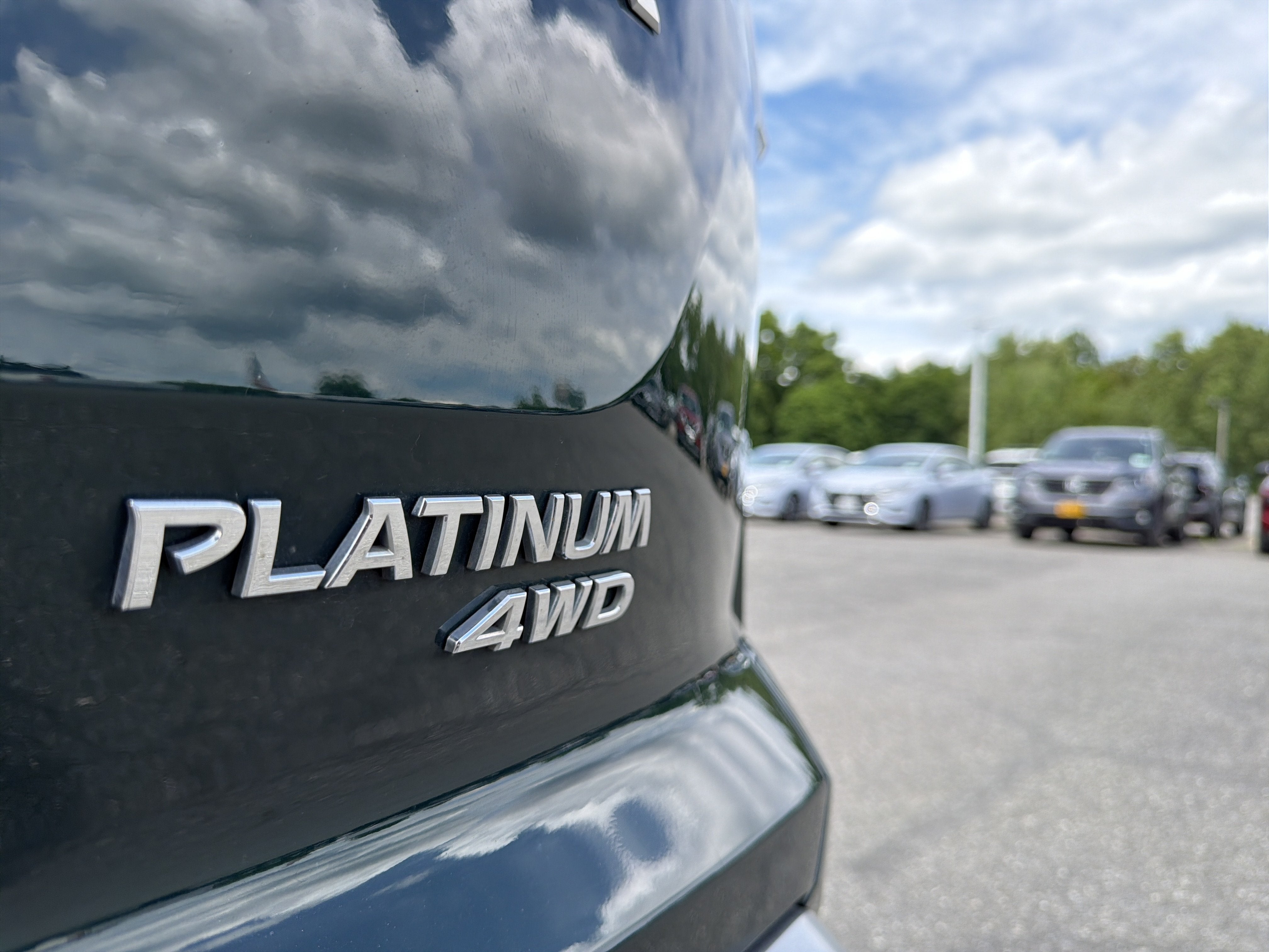 2023 Nissan Pathfinder Platinum