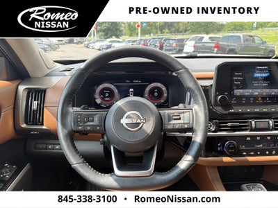 2023 Nissan Pathfinder Platinum
