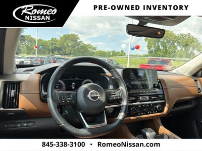 2023 Nissan Pathfinder Platinum