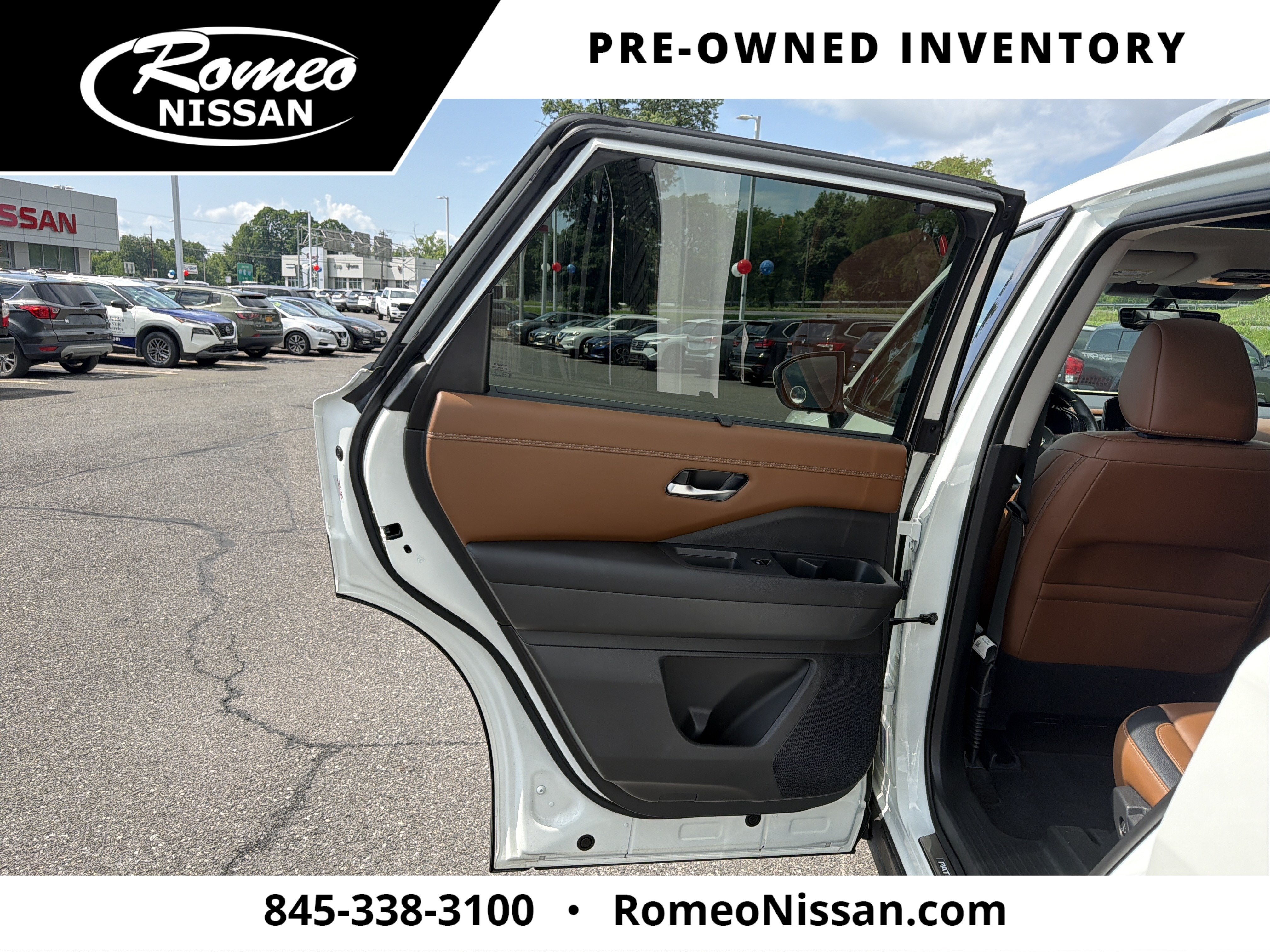 2023 Nissan Pathfinder Platinum