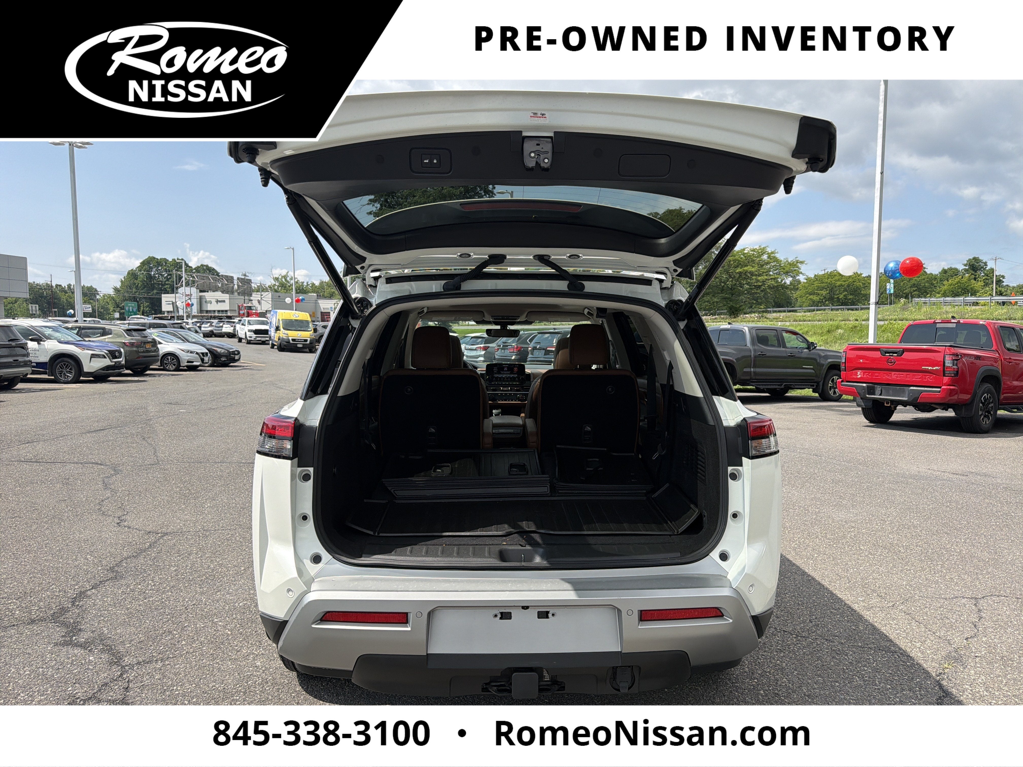 2023 Nissan Pathfinder Platinum