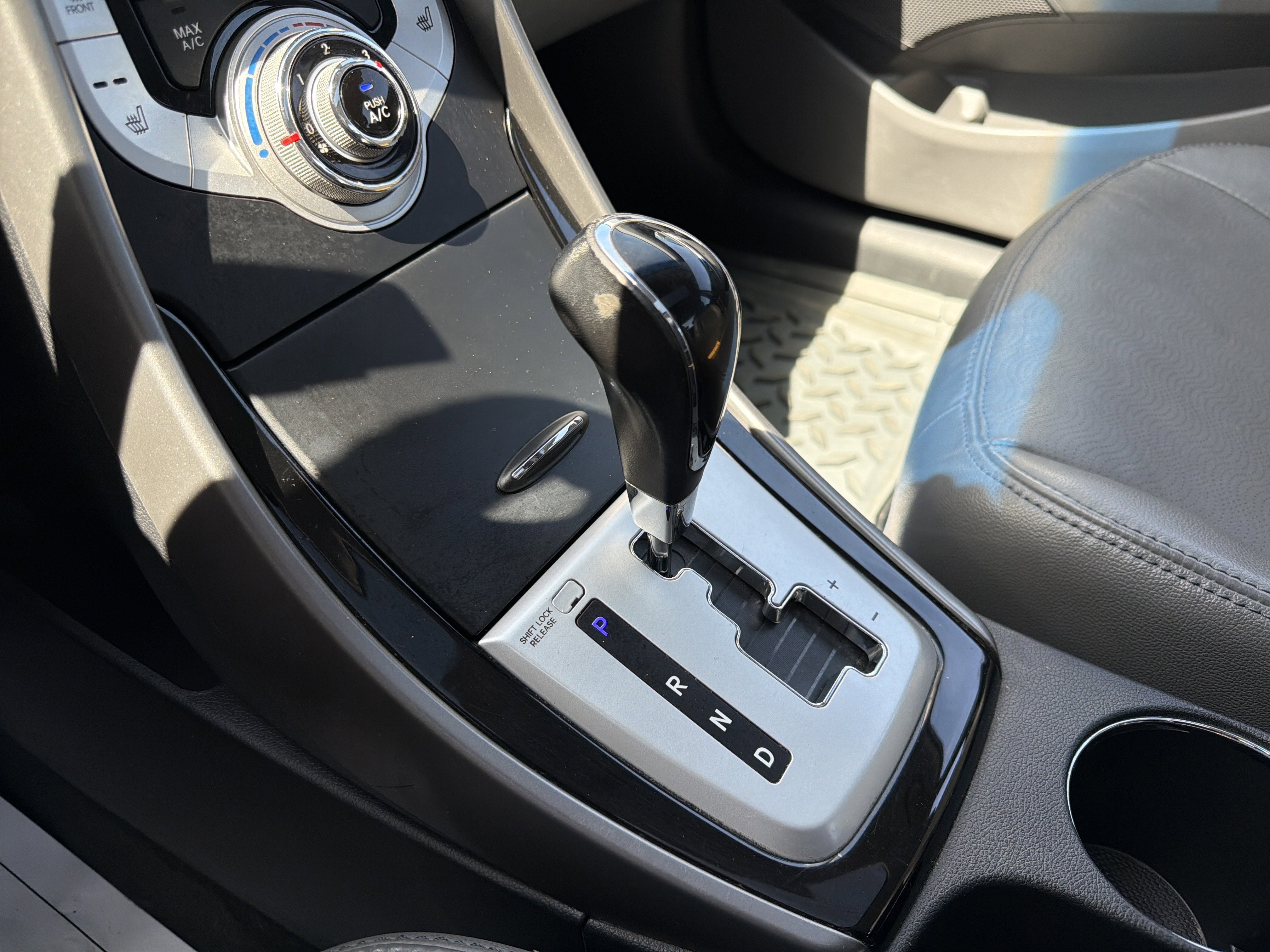 2012 Hyundai Elantra Limited