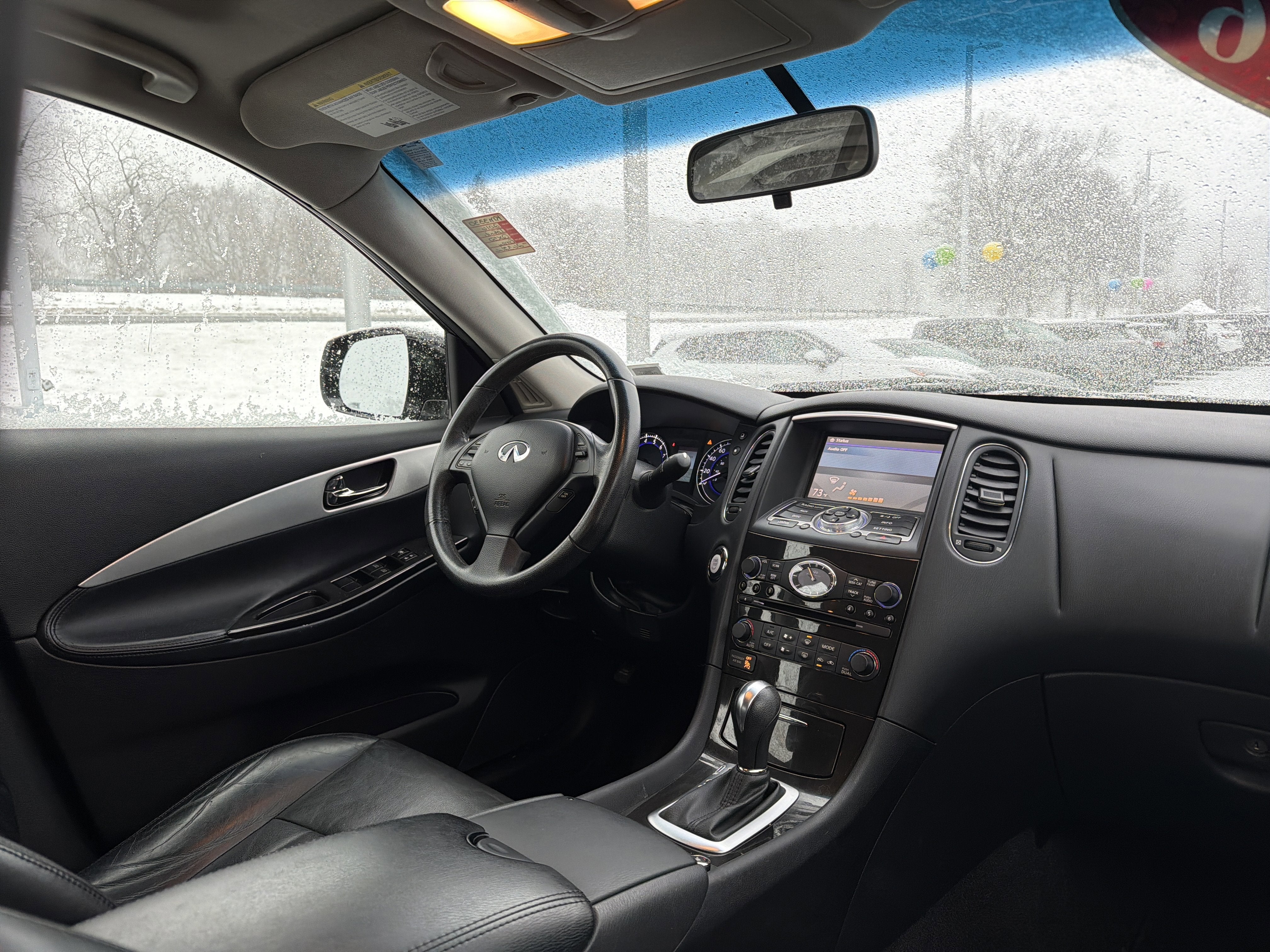 2016 INFINITI QX50 Base