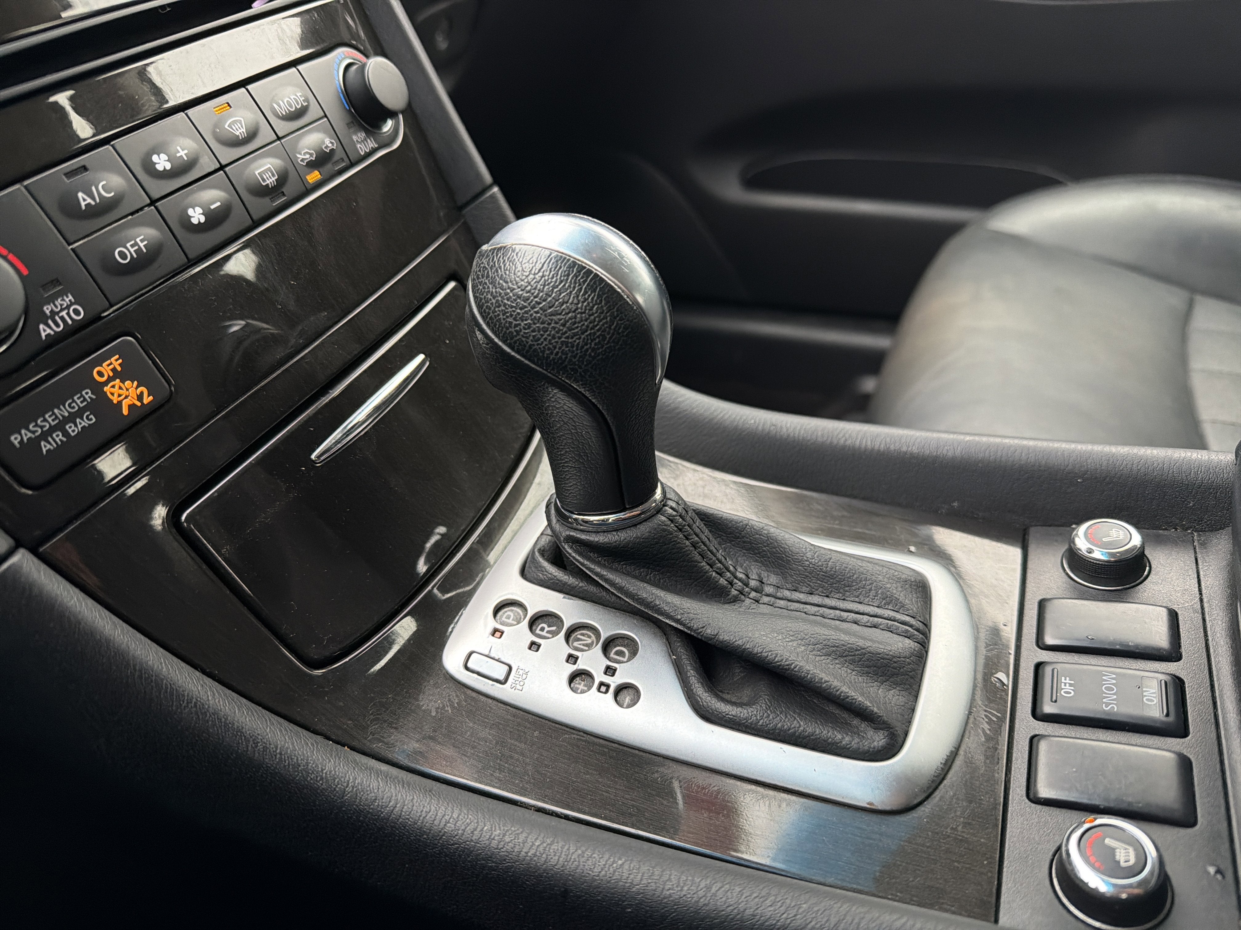 2016 INFINITI QX50 Base