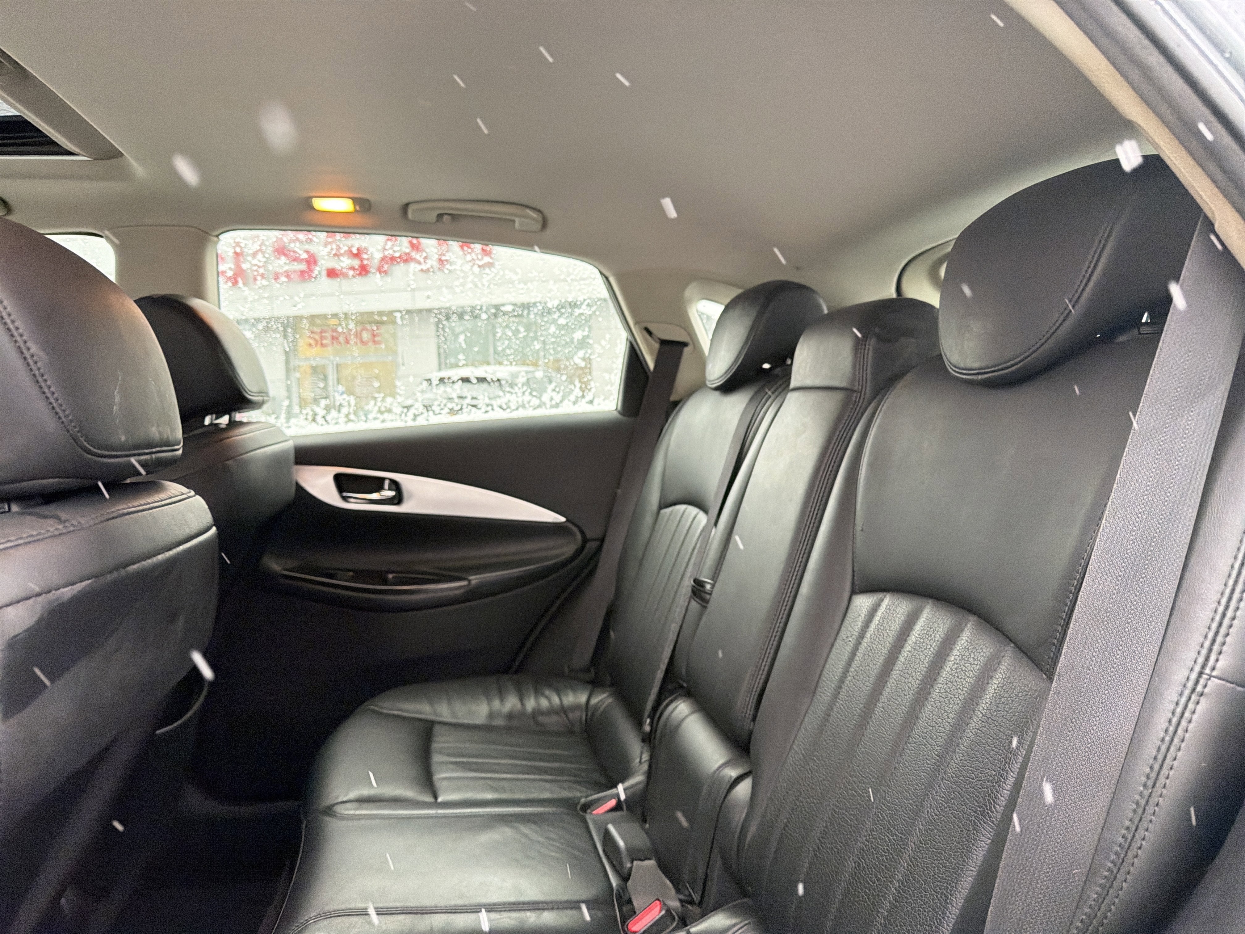 2016 INFINITI QX50 Base