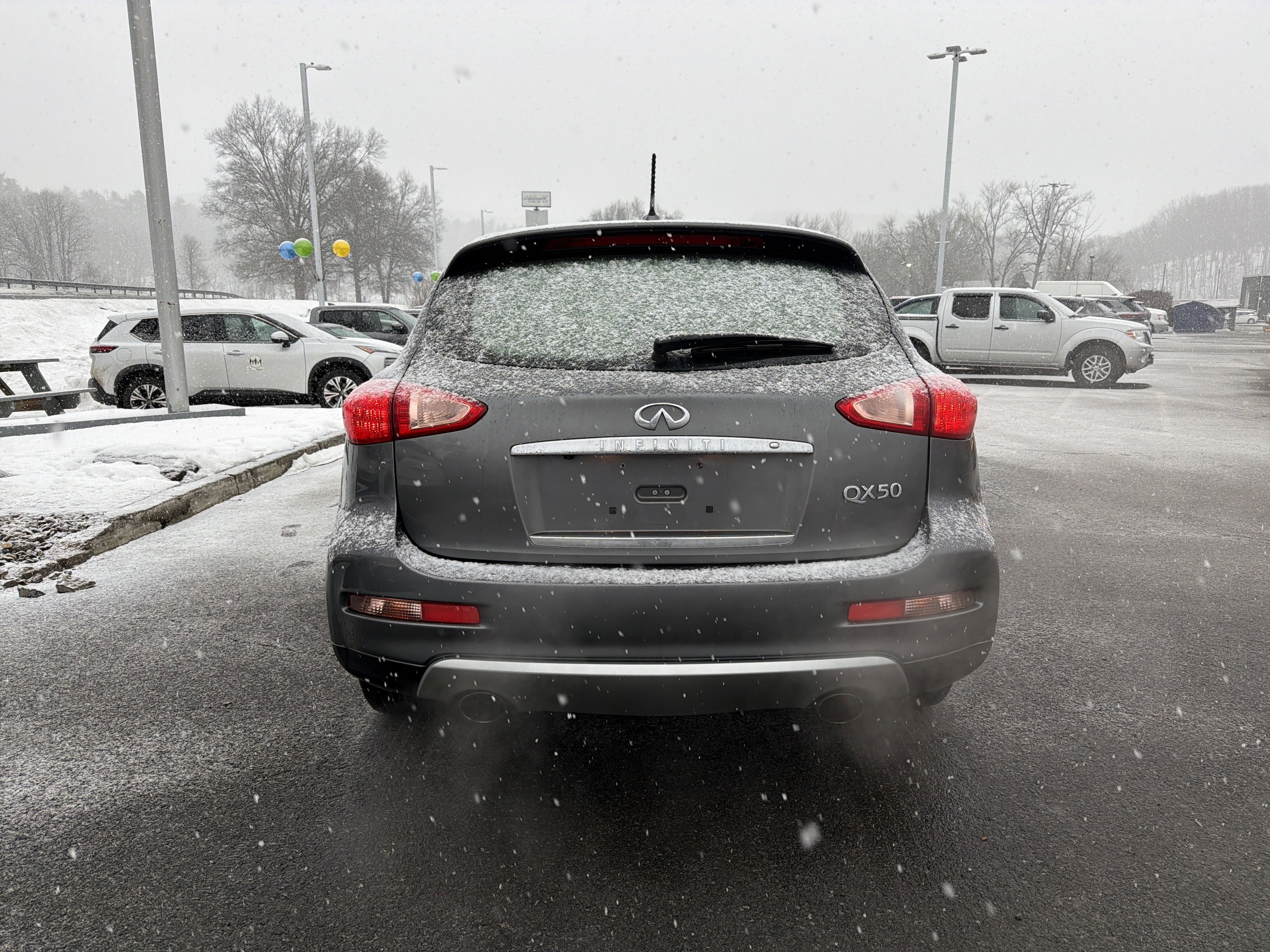 2016 INFINITI QX50 Base