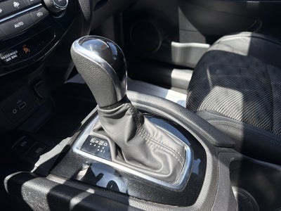 2022 Nissan Rogue Sport SV