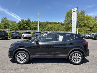2022 Nissan Rogue Sport SV
