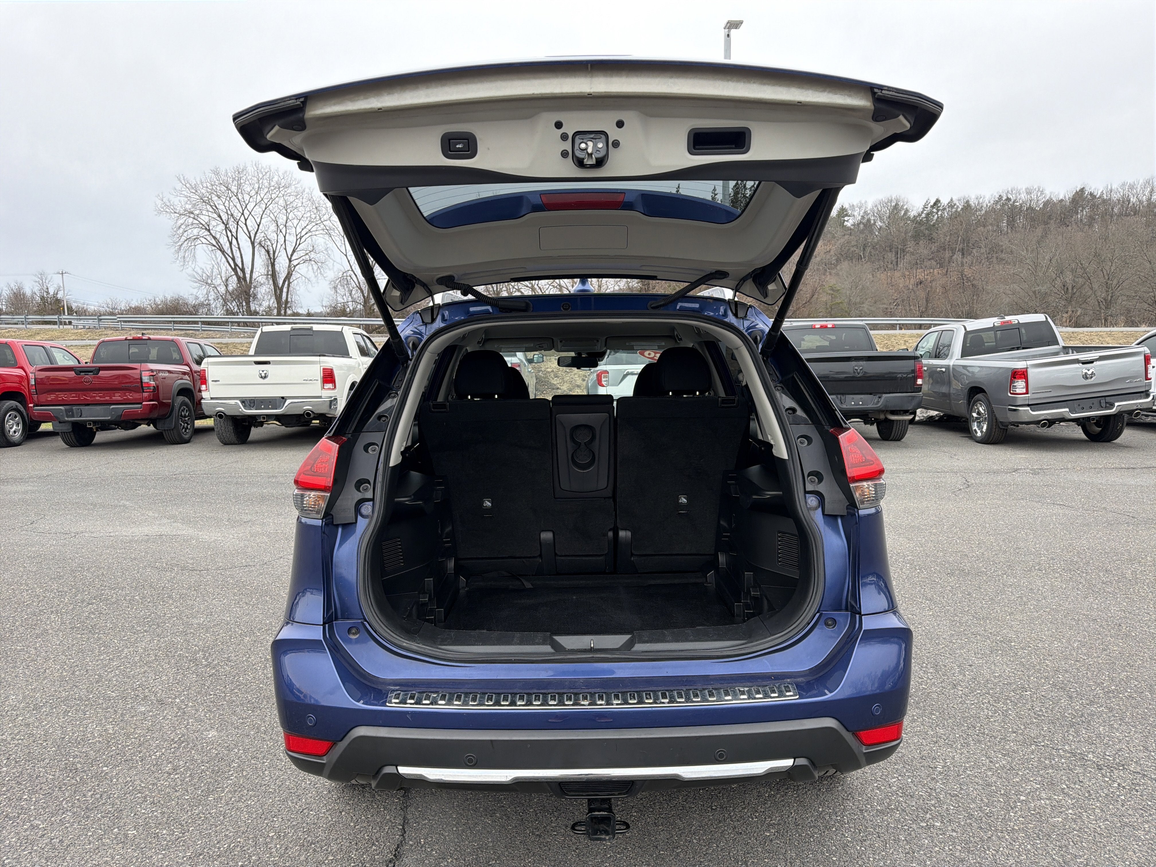 2020 Nissan Rogue SV