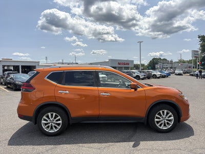 2020 Nissan Rogue SV