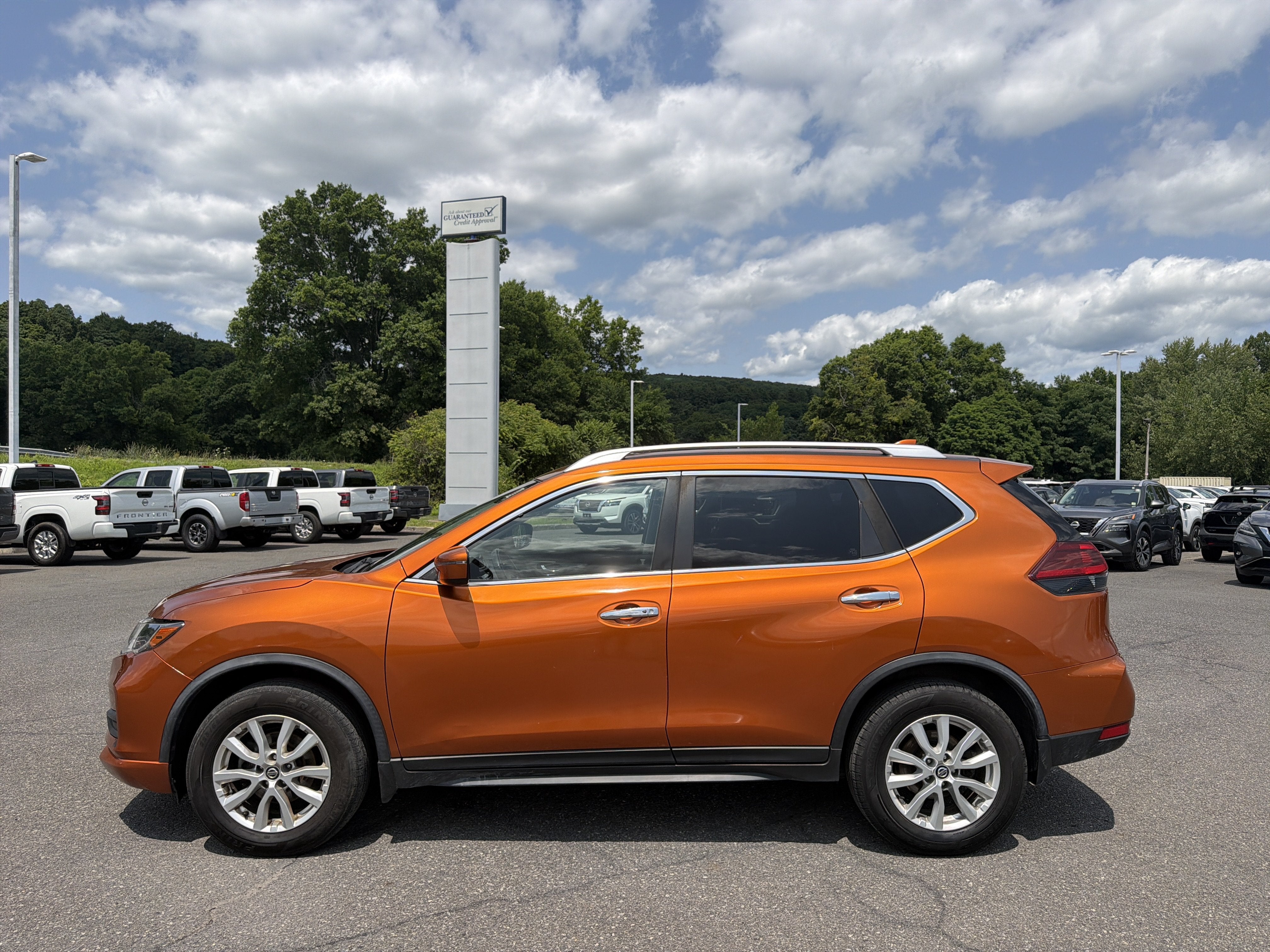 2020 Nissan Rogue SV