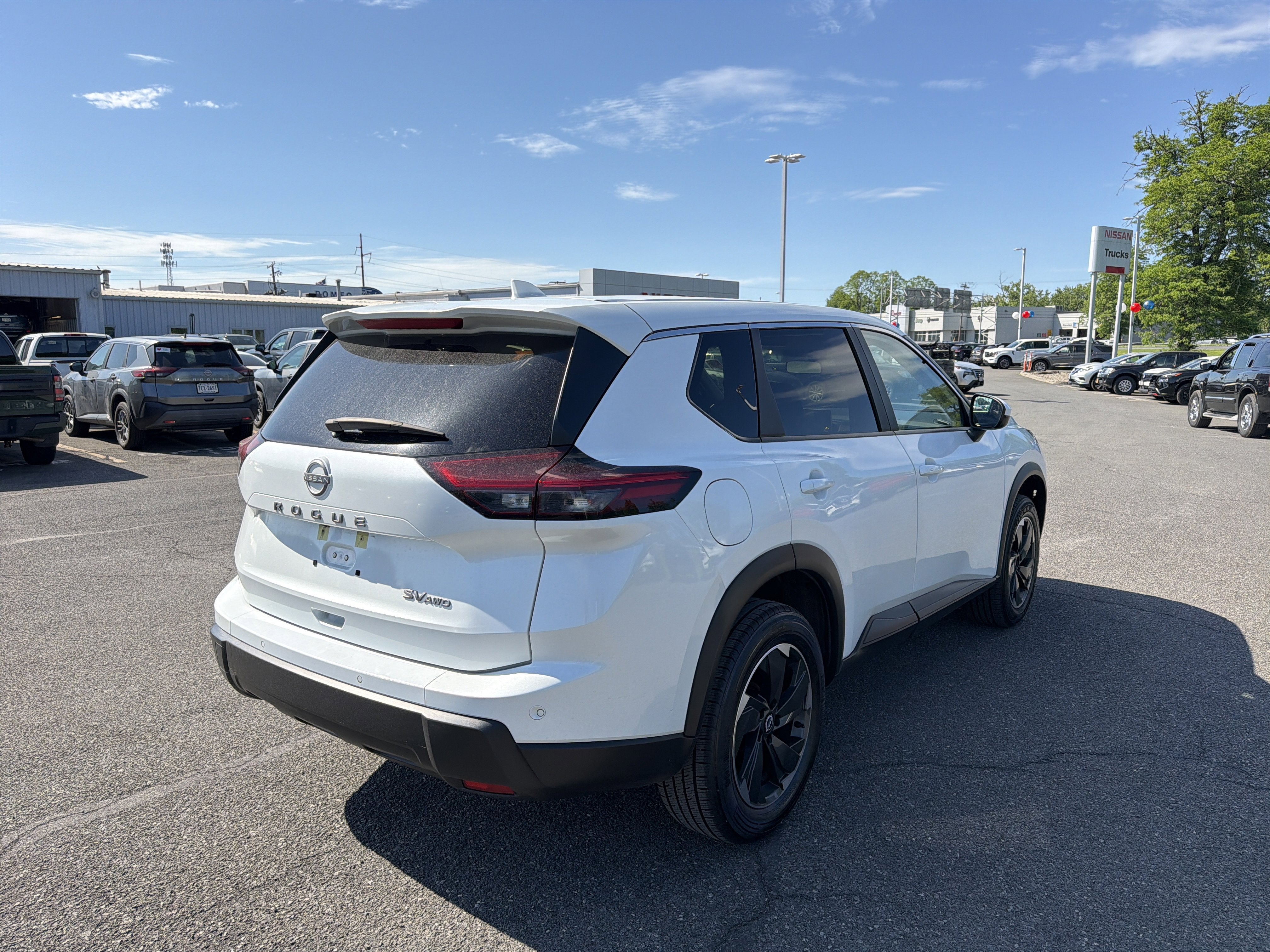 2024 Nissan Rogue SV