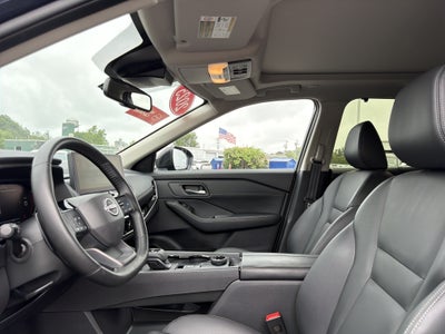 2025 Nissan Rogue SL