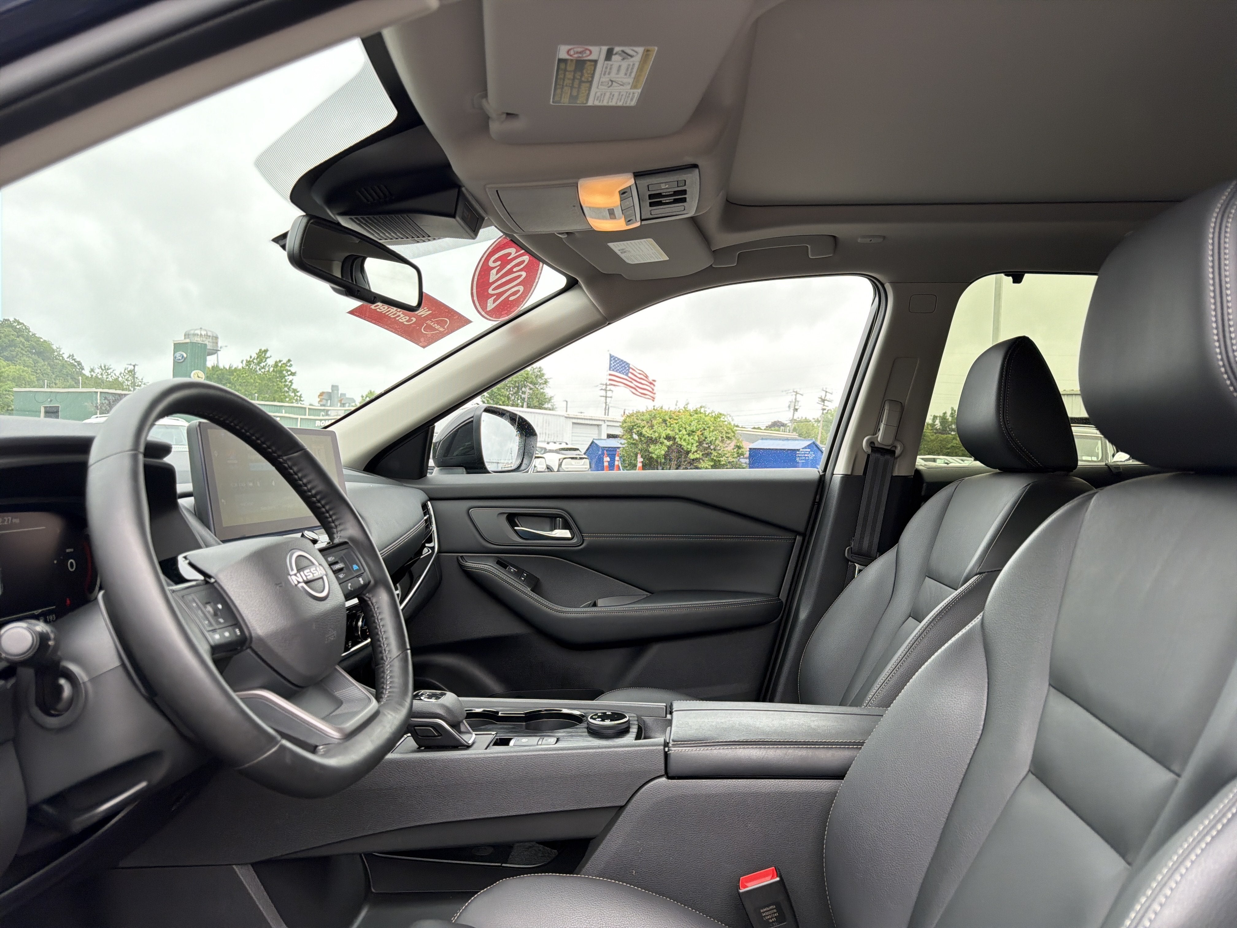 2025 Nissan Rogue SL