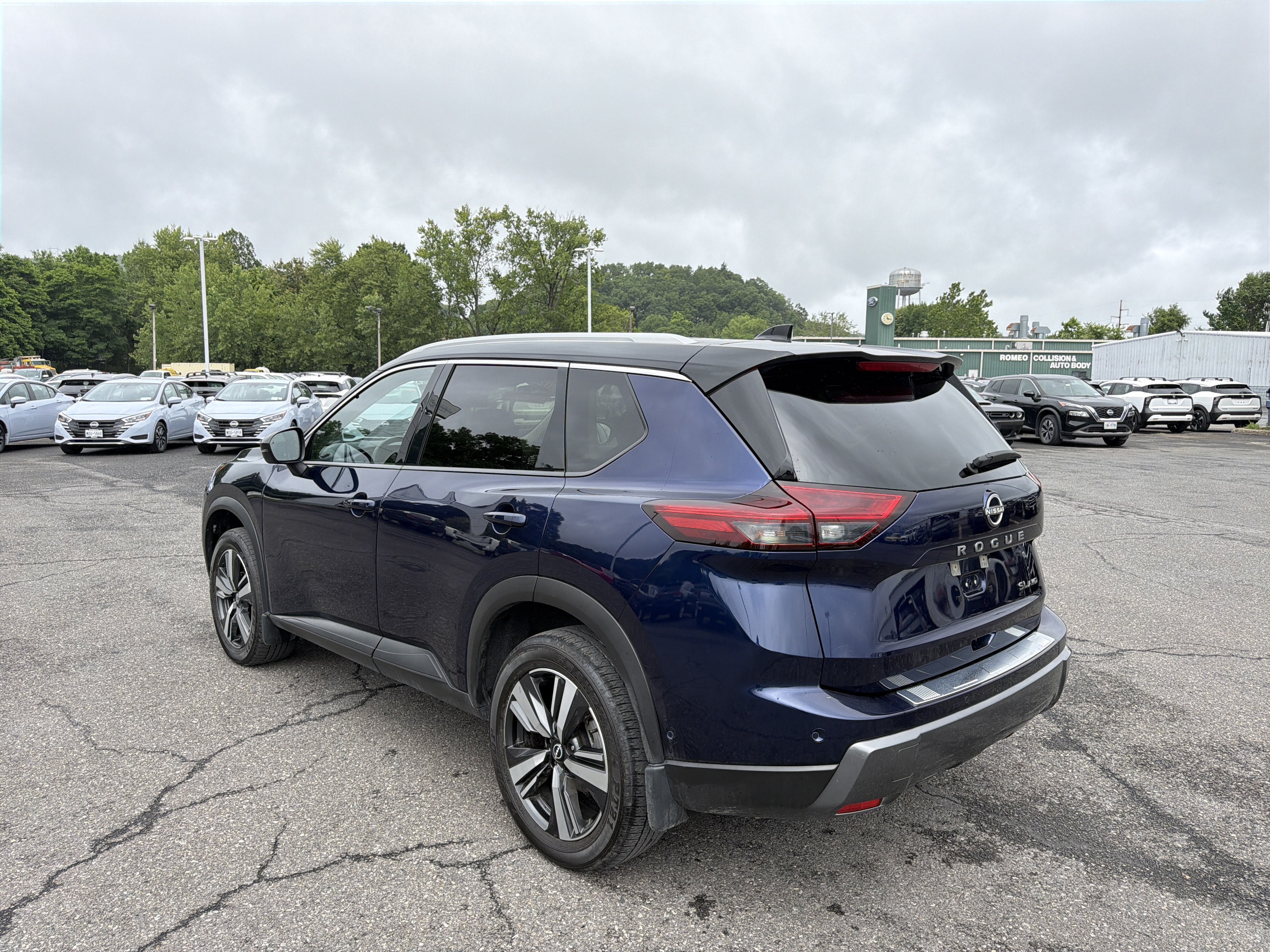 2025 Nissan Rogue SL