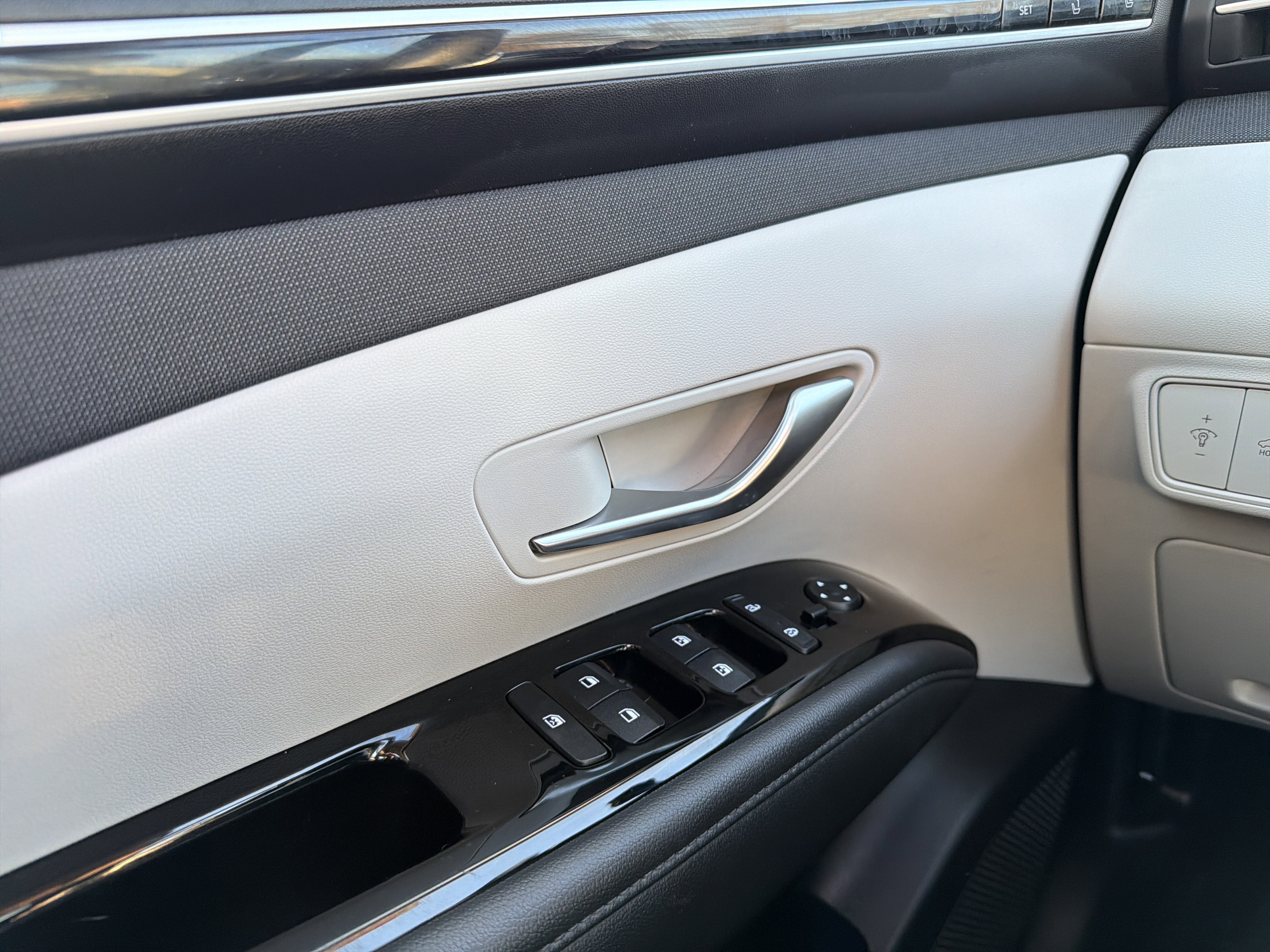 2022 Hyundai Tucson Hybrid Limited